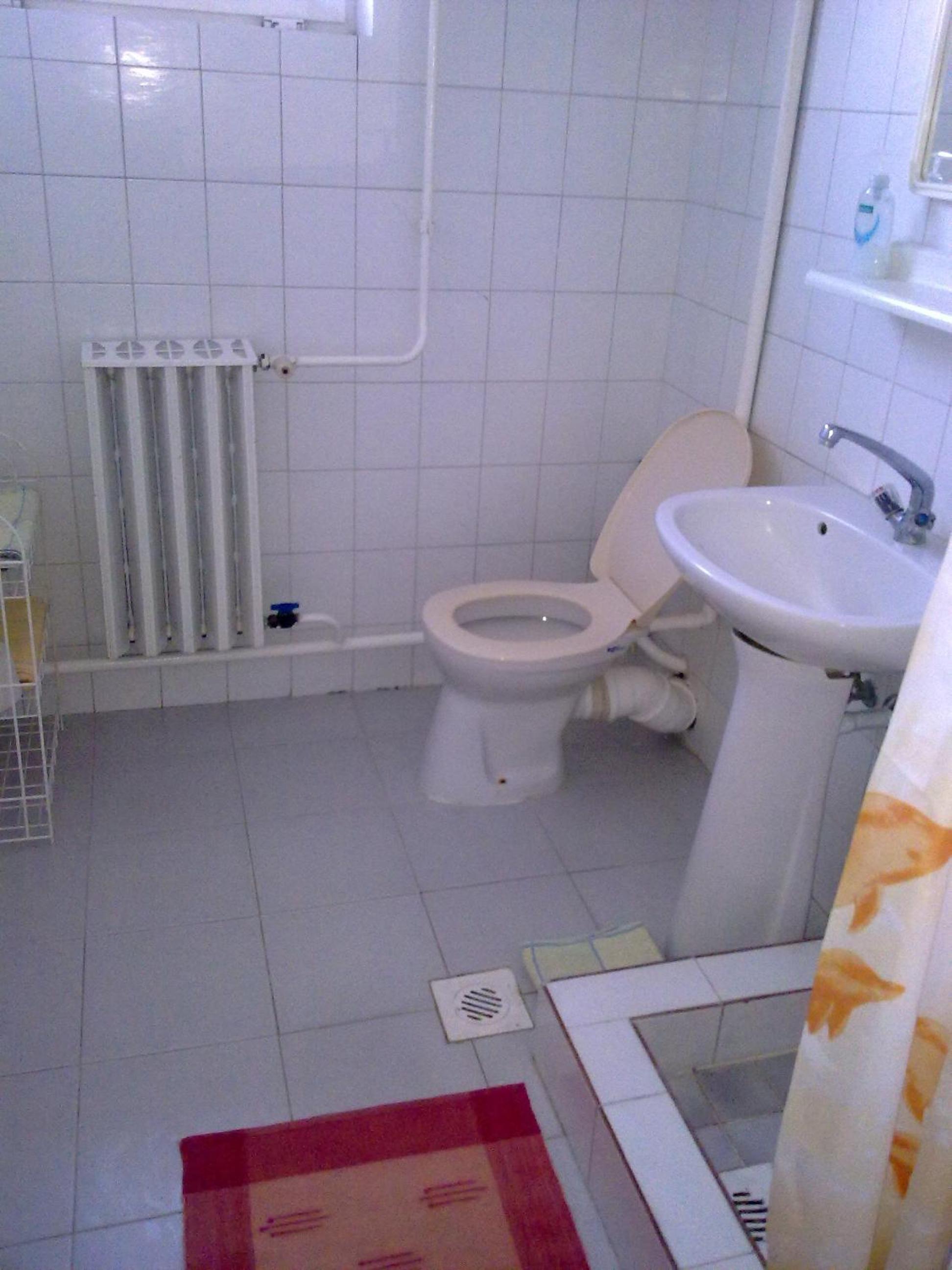Basic Triple Room photo 3