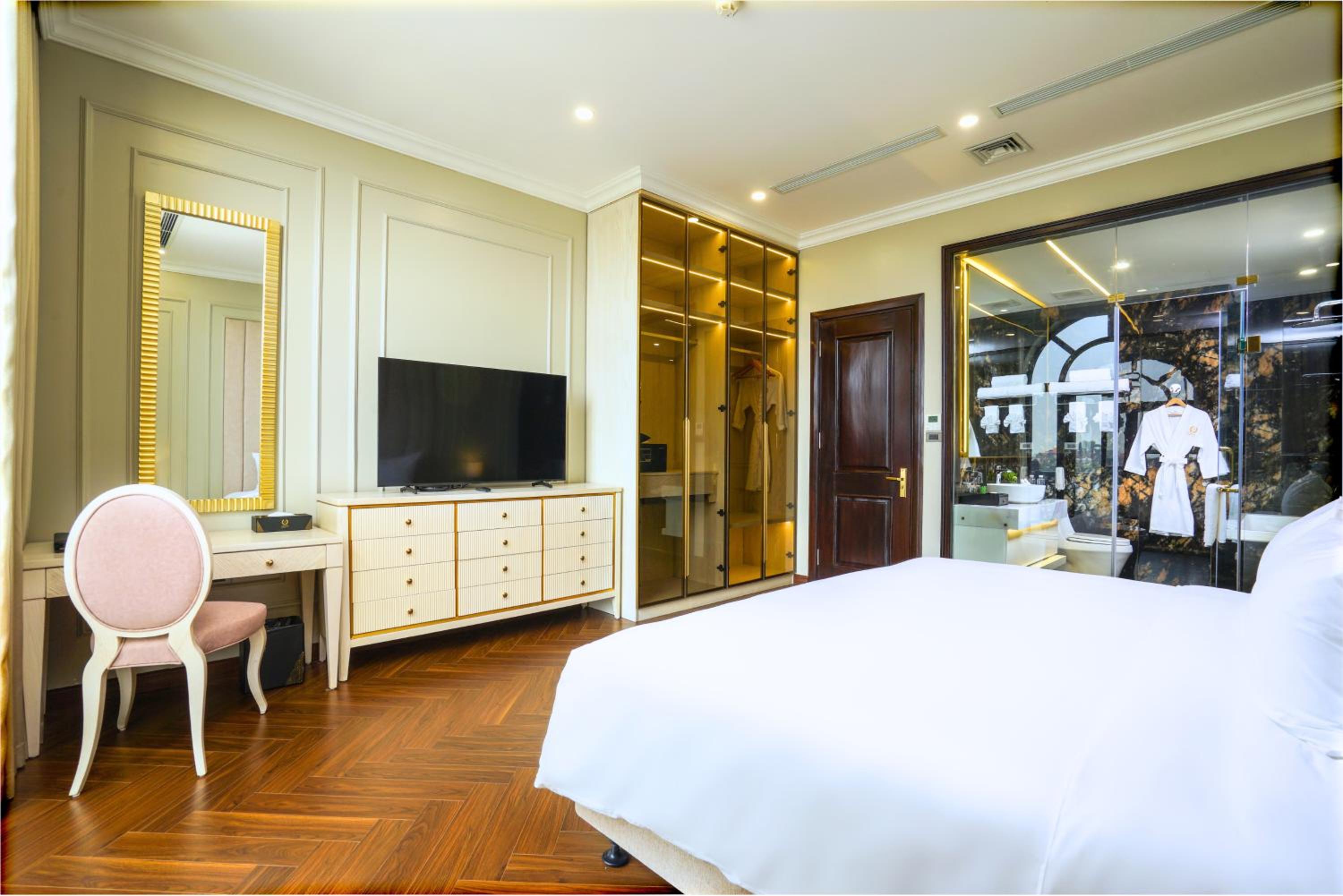 Executive Suite