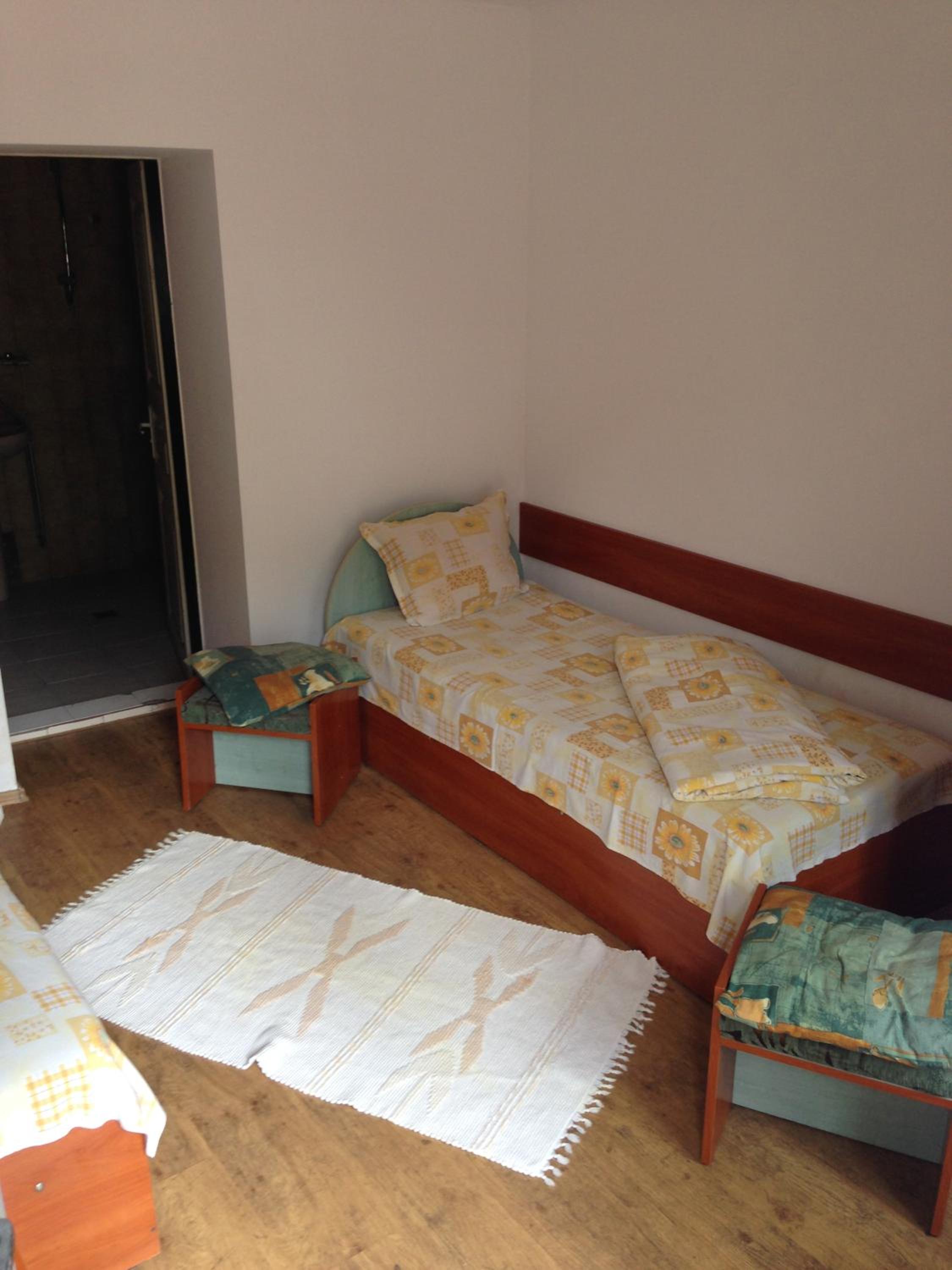Twin Room with Private Bathroom photo 3