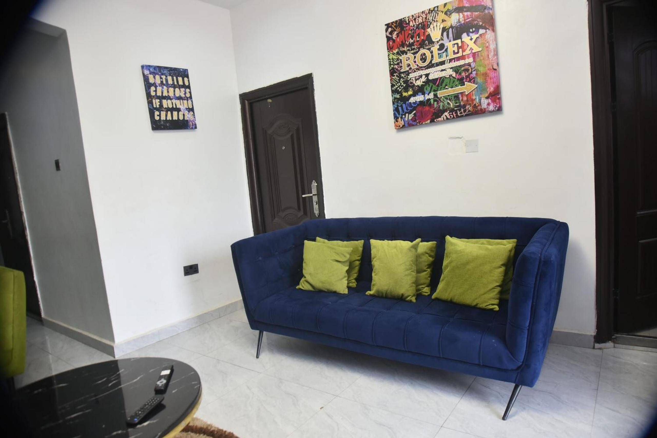 Three-Bedroom Apartment photo 3