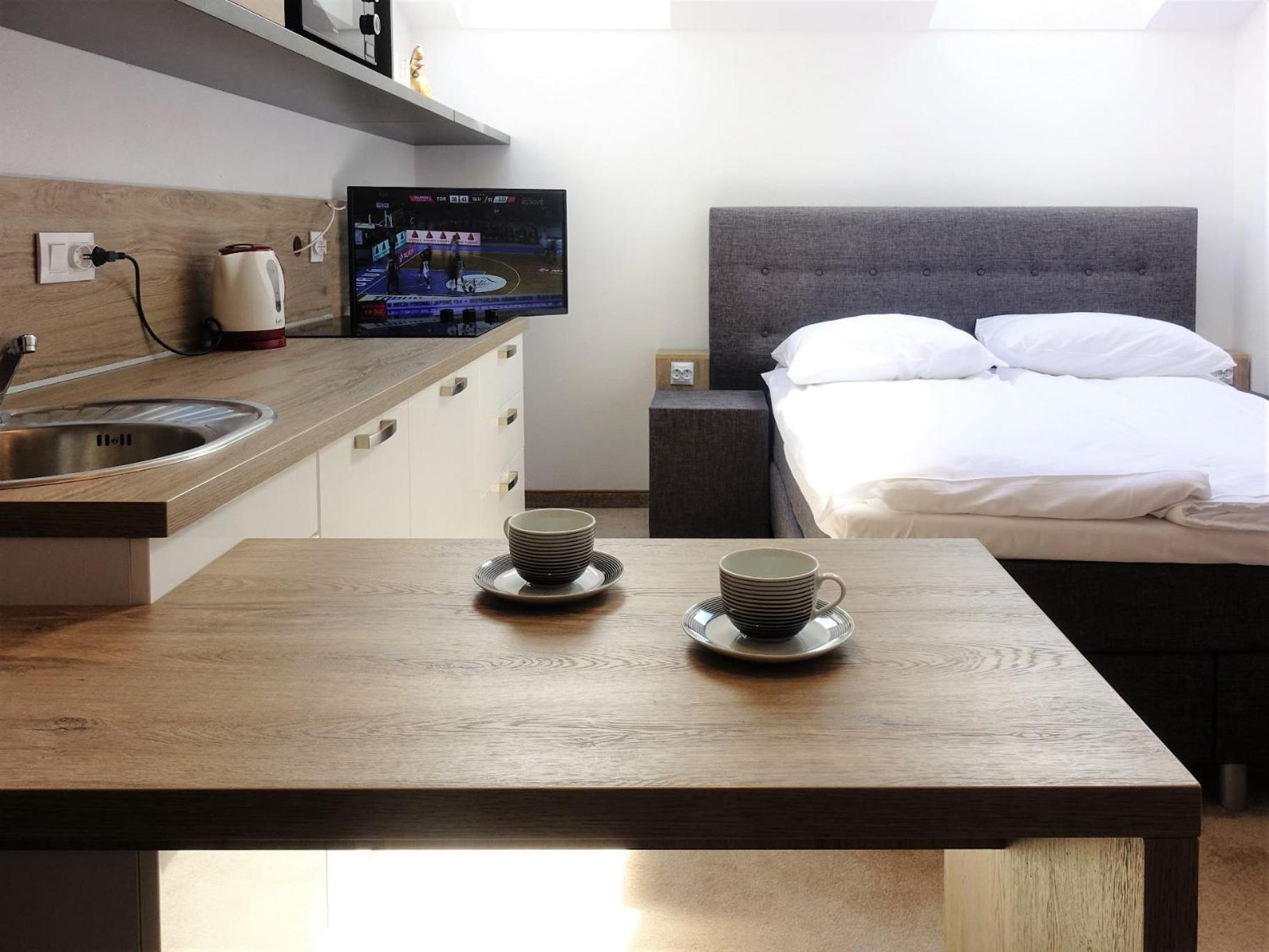 Apartment (No Balcony)