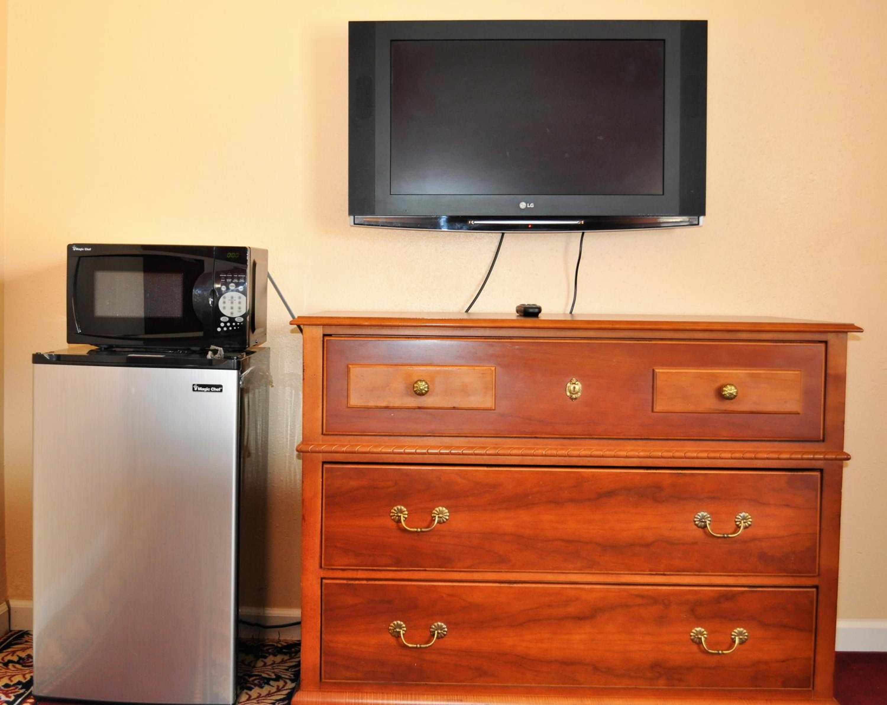 Deluxe King Room photo 2