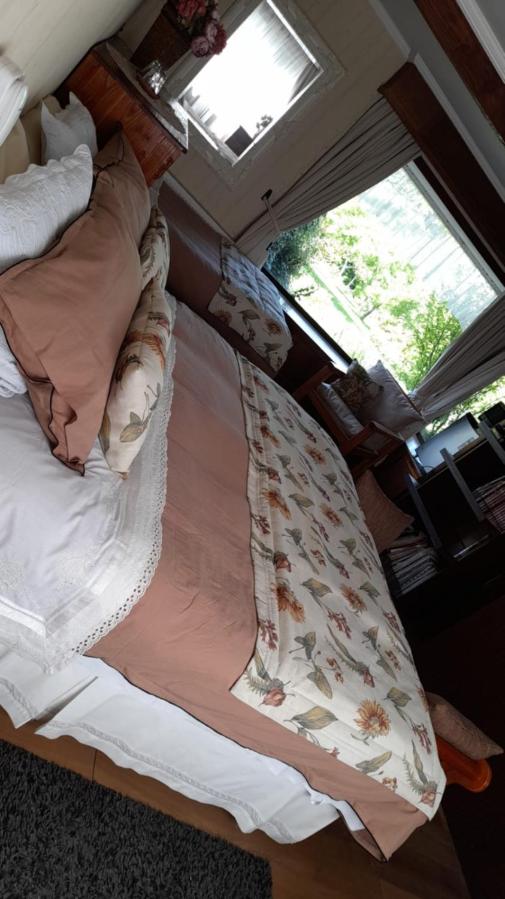 Deluxe King Suite photo 1