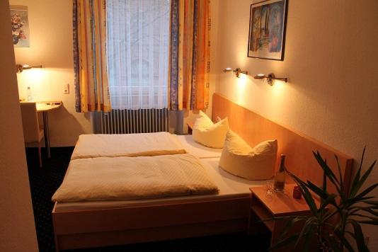 Double Room - Photo 5