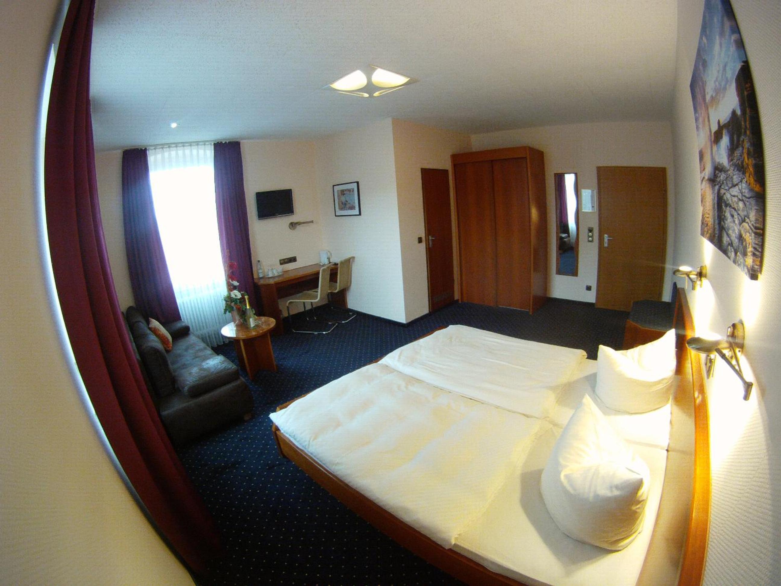 Double Room - Photo 1