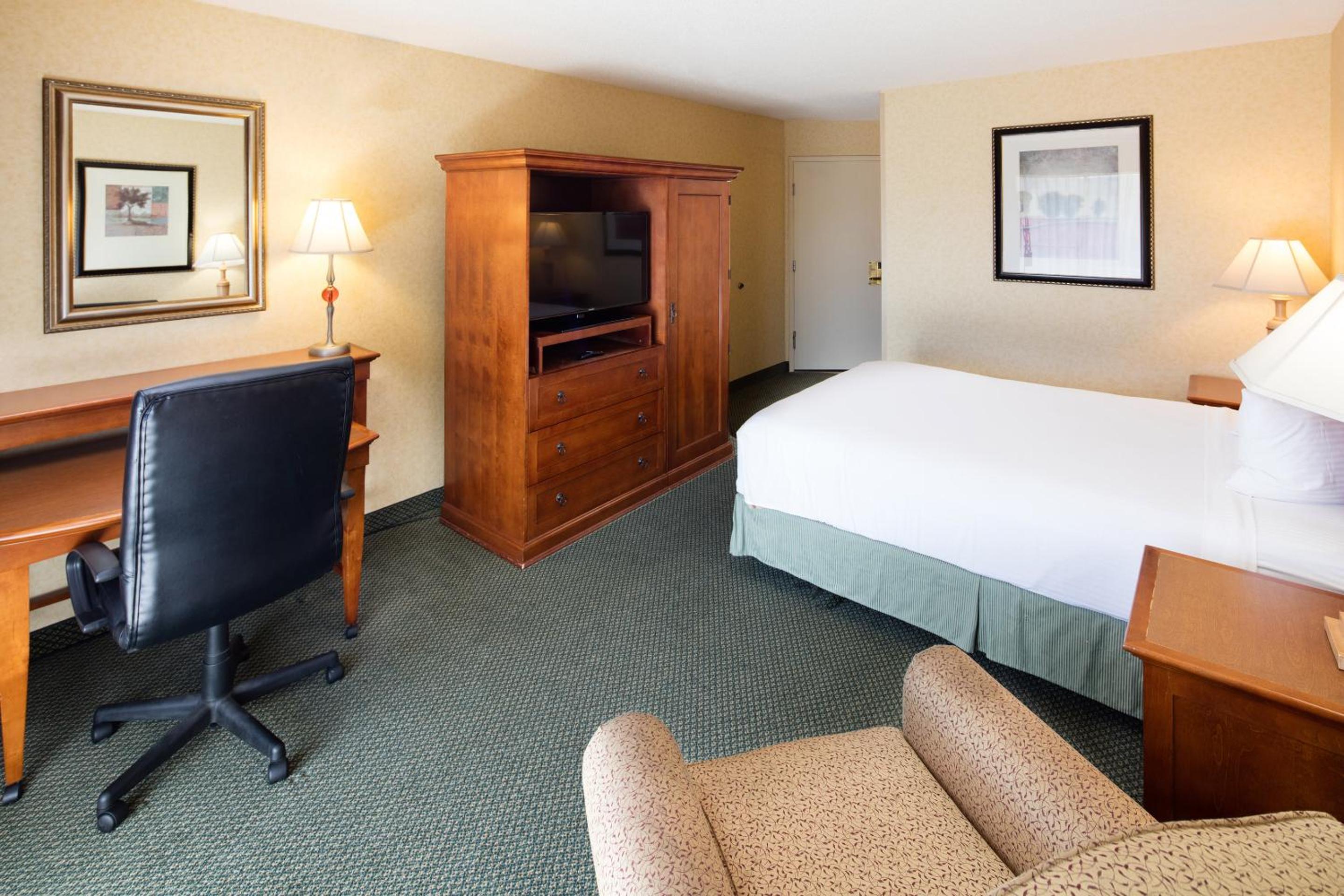 Queen Room