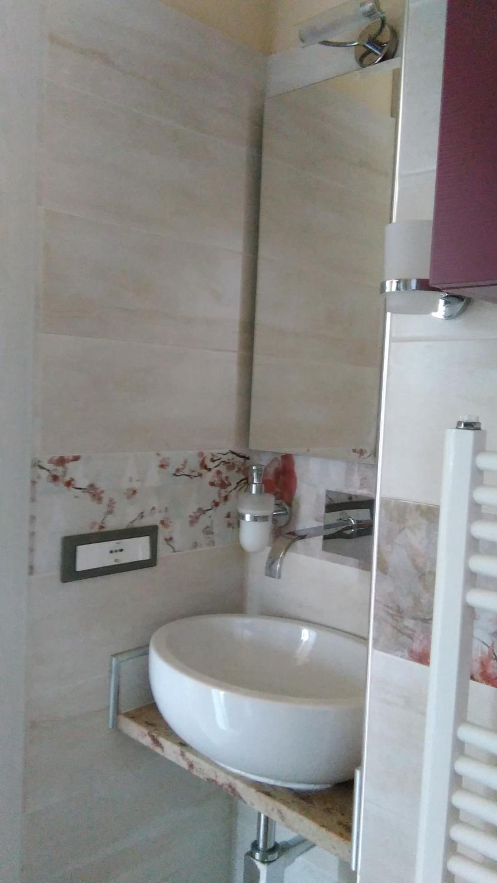 Apartment with Lake View - Photo 18