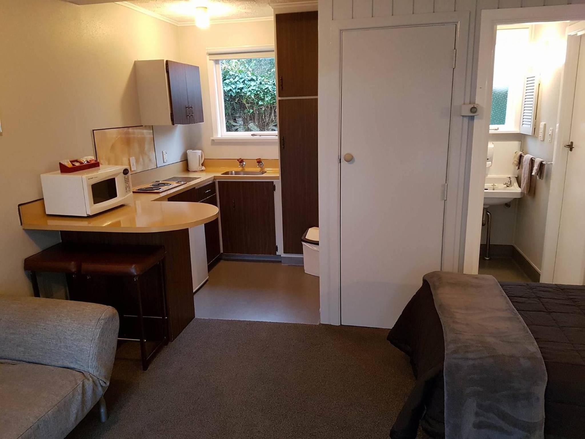 Deluxe Family Suite photo 3