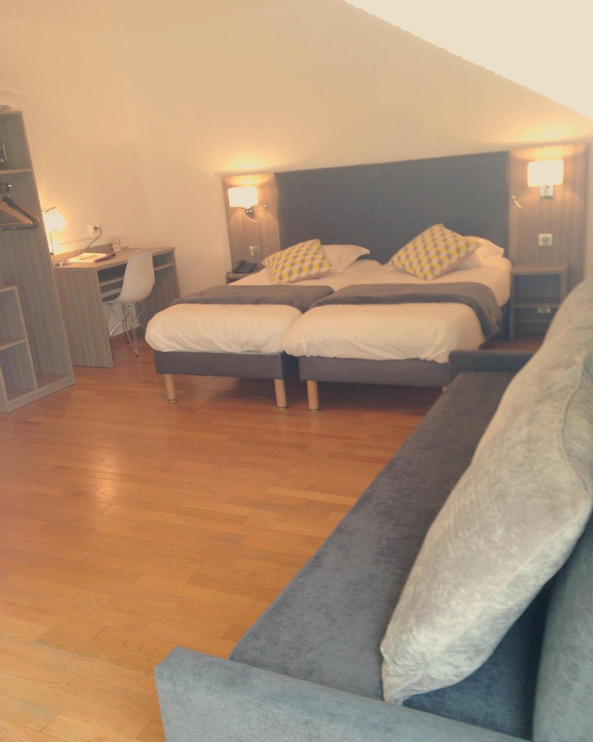 Superior Quadruple Room - Photo 4