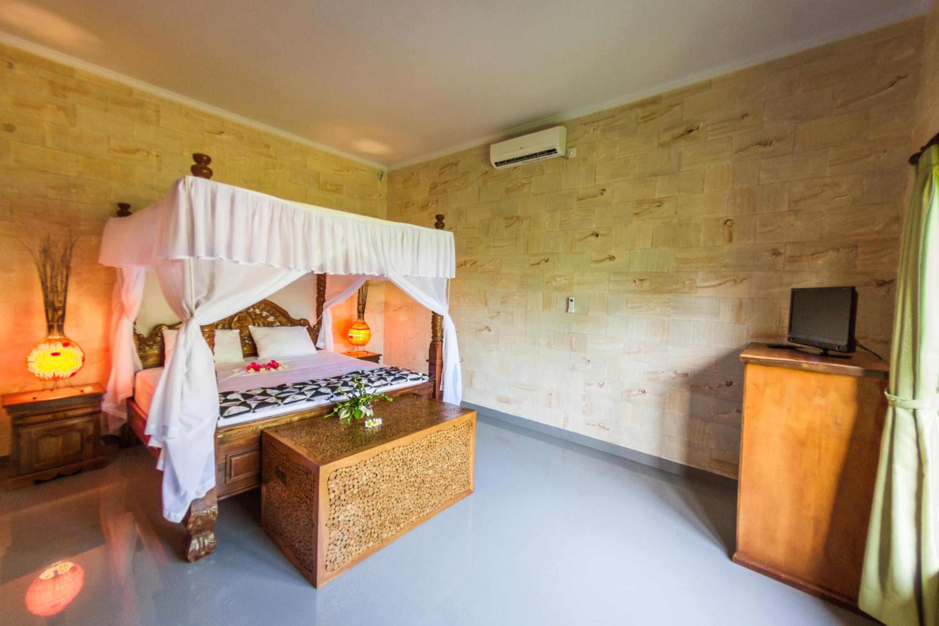 Deluxe Bungalow with Garden View - Photo 6
