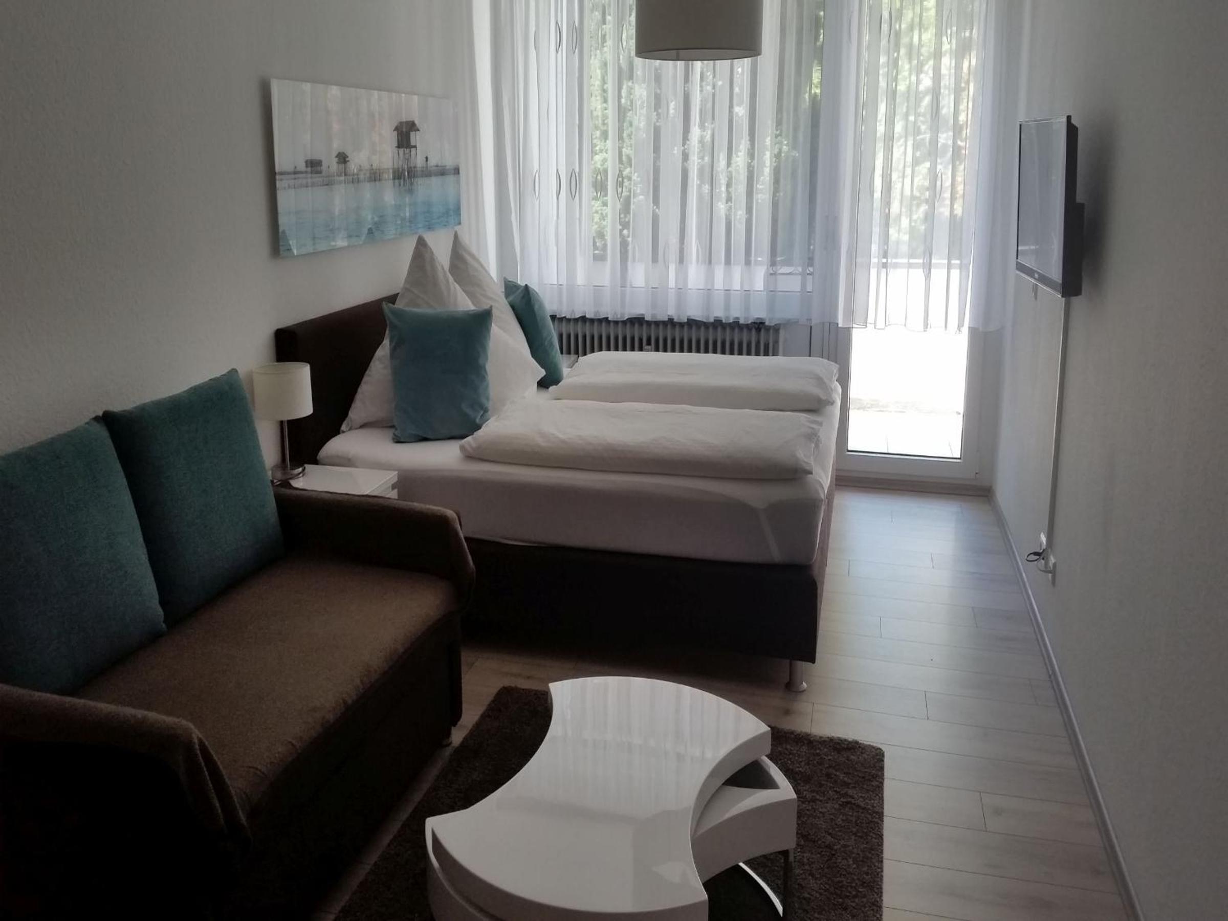 Superior One-Bedroom Apartment with Balcony