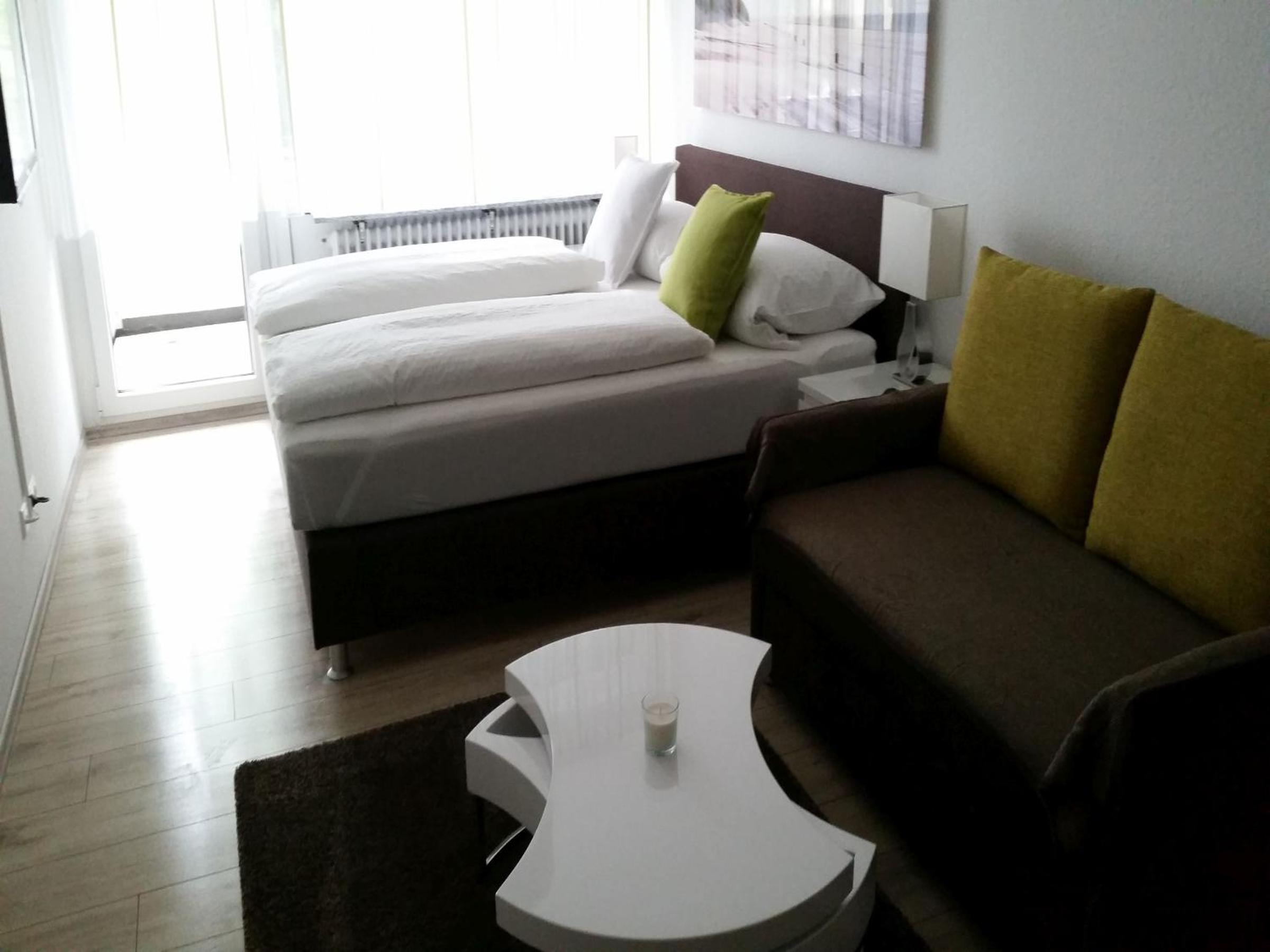 Superior One-Bedroom Apartment with Balcony