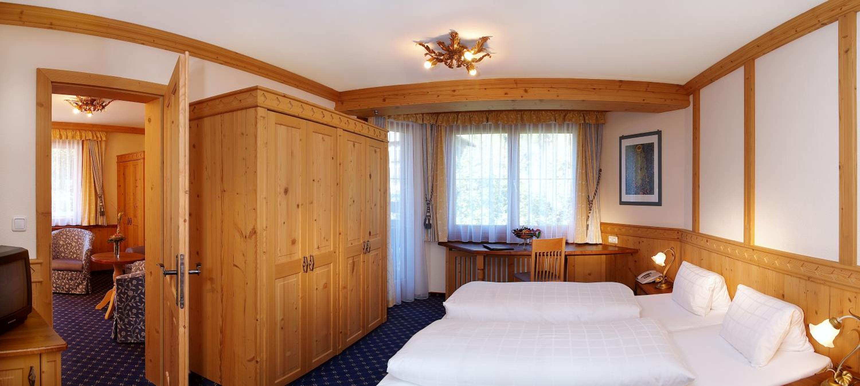 Family Suite with Balcony photo 3