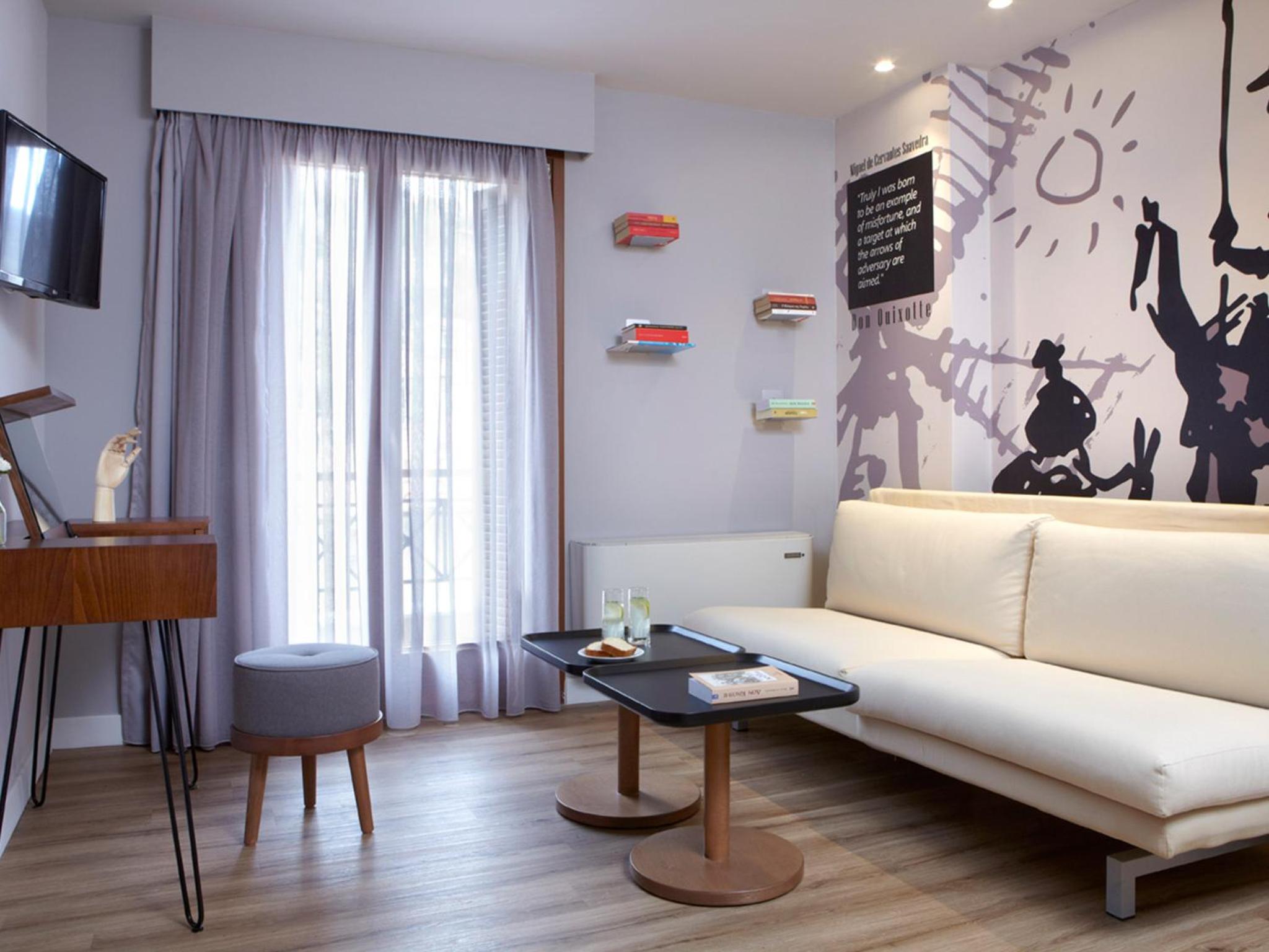 Premium One-Bedroom Suite - Photo 16