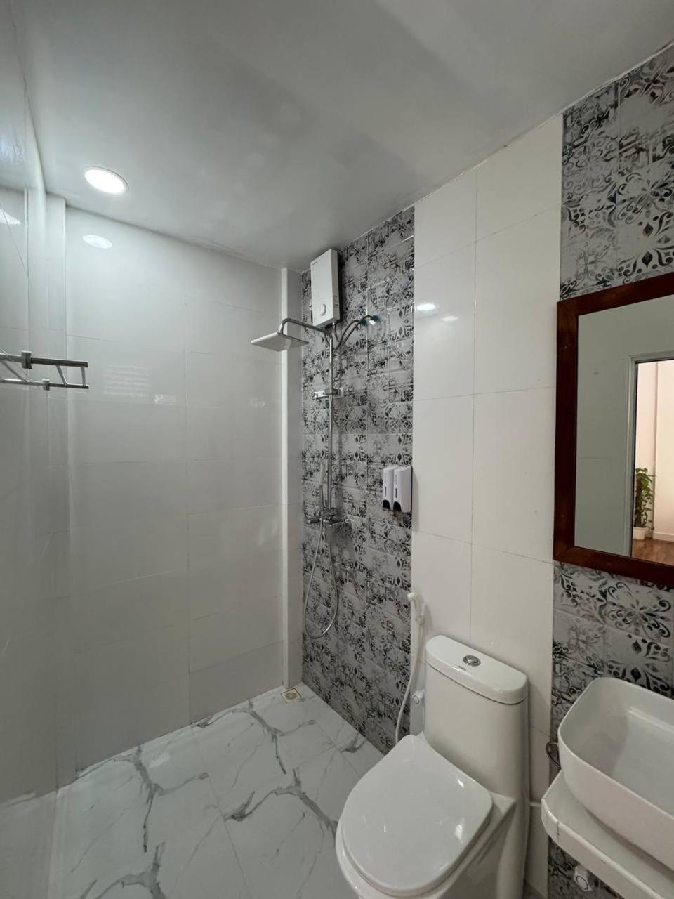 Deluxe Double or Twin Room with Sea View photo 3