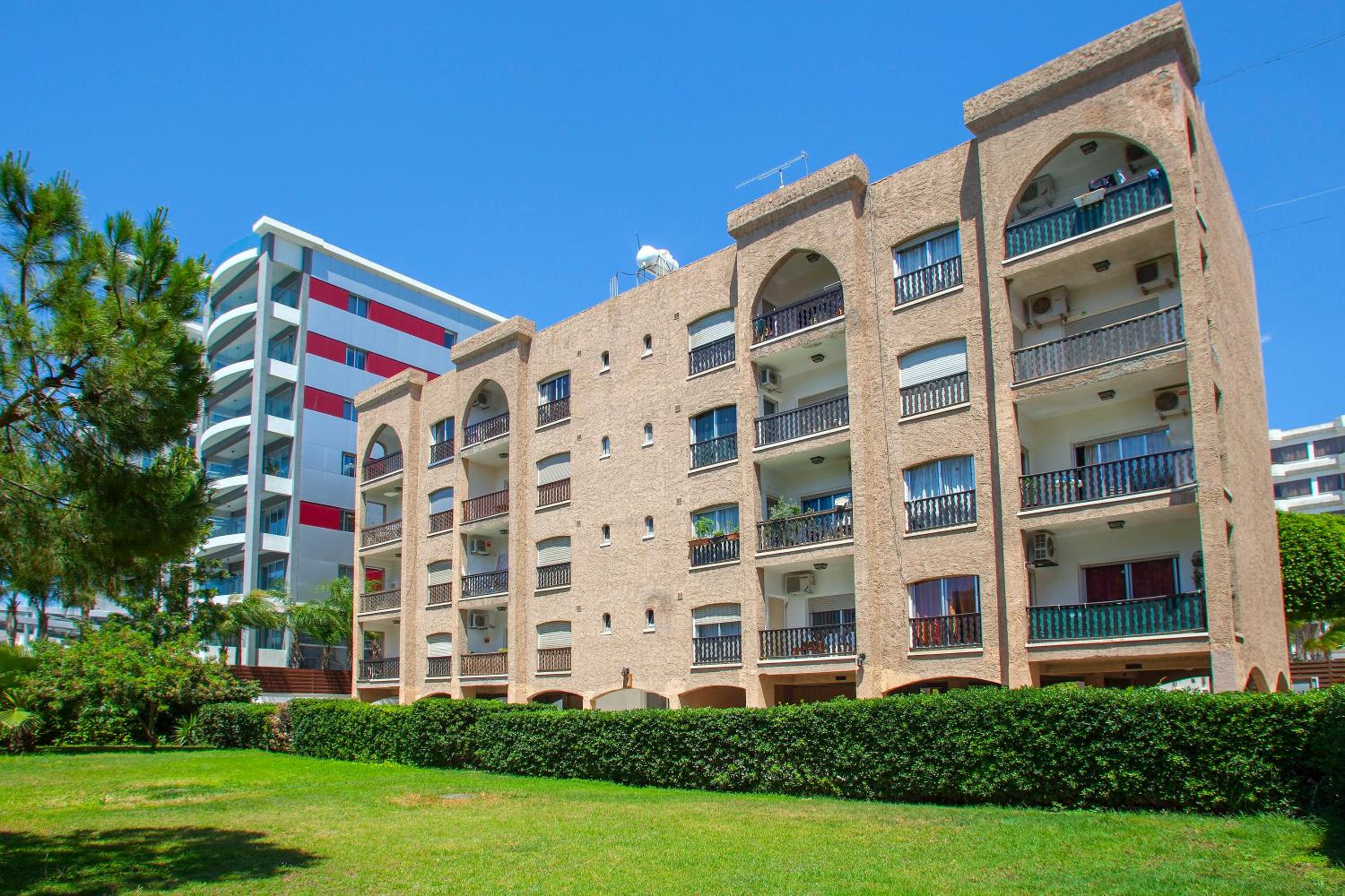 Prime One Bedroom Apartment D322 photo 3