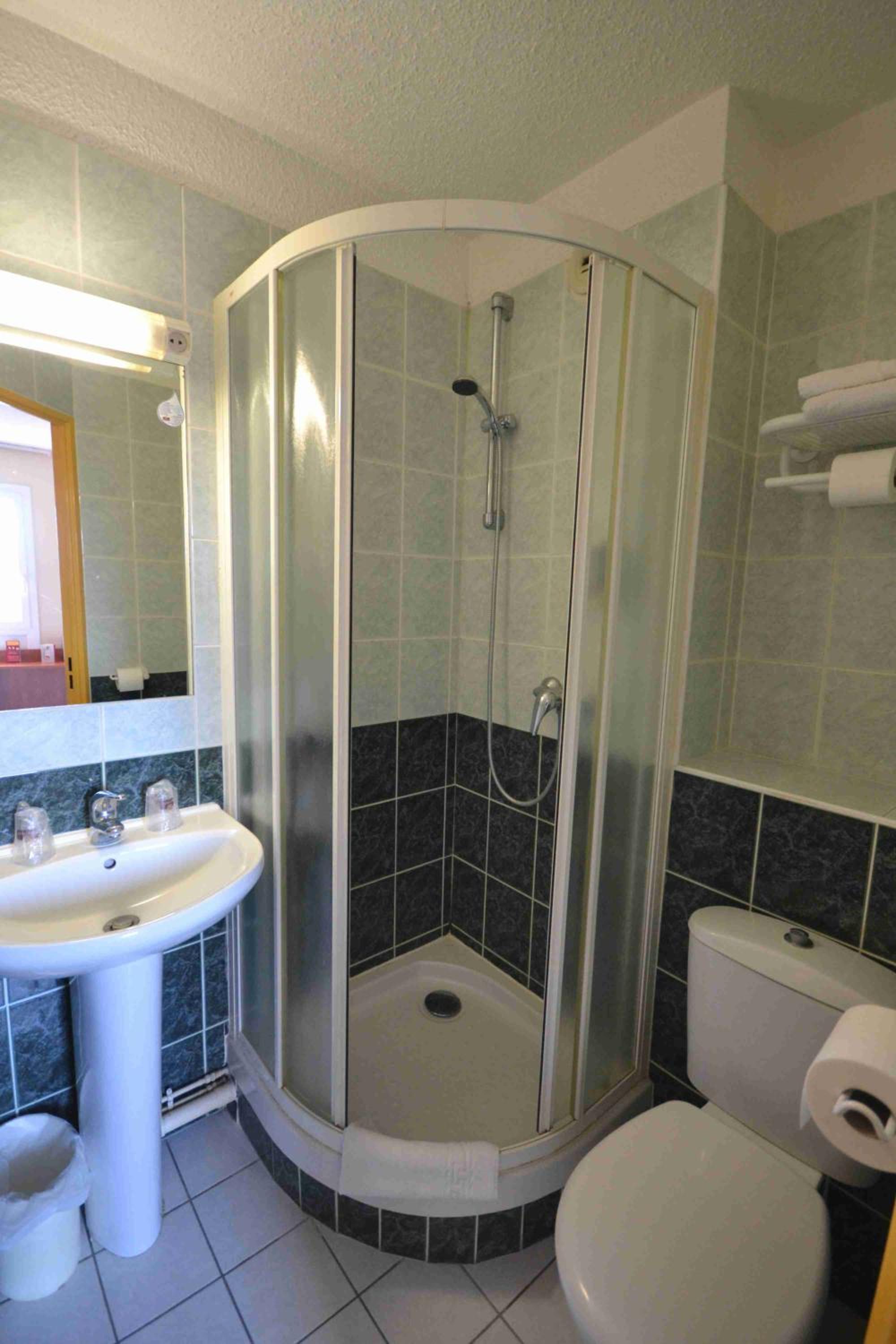 Triple Room (3 Beds) - Photo 3