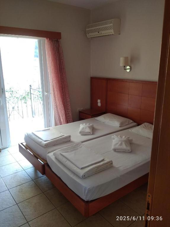 Apartment with Sea View photo 2