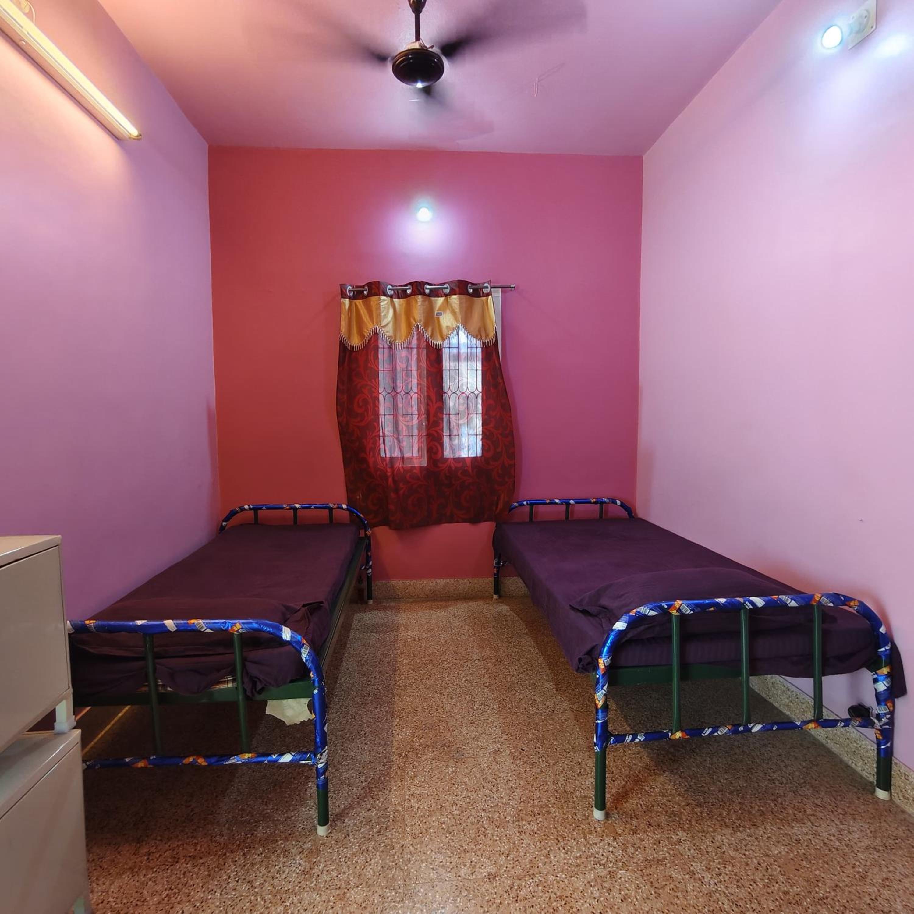 Twin Room with Shared Bathroom