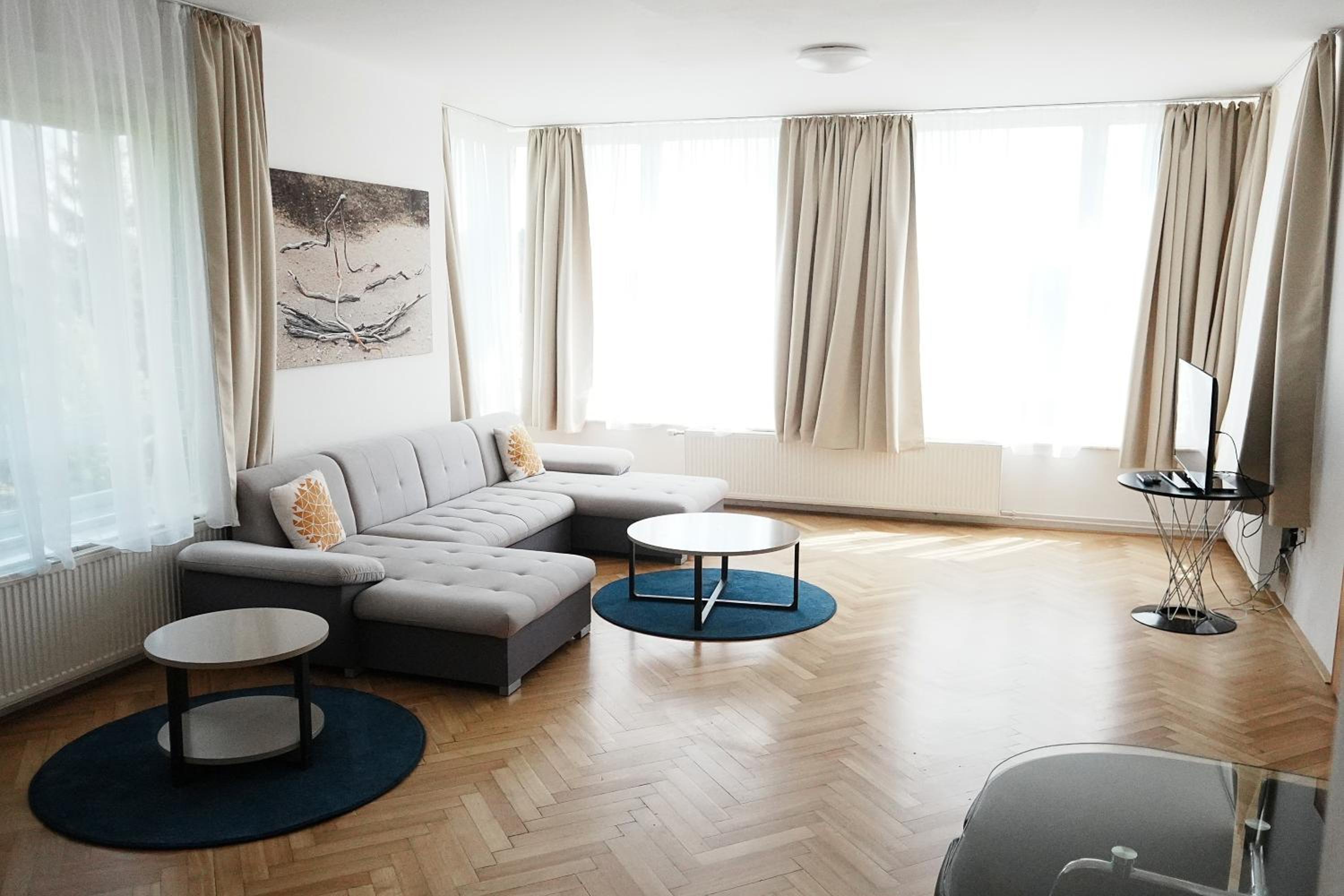 Villa photo 1