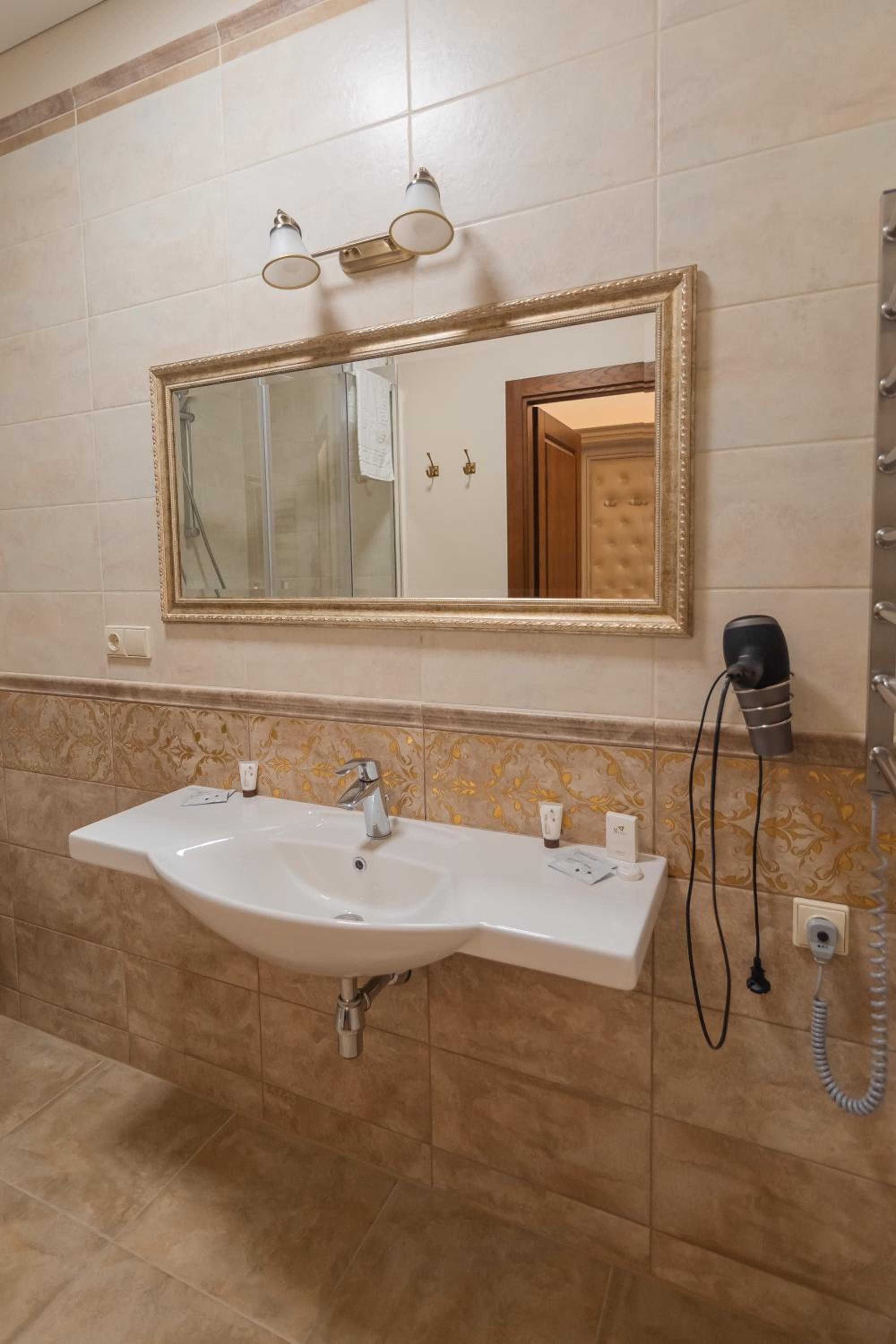 Superior Double Room photo 2