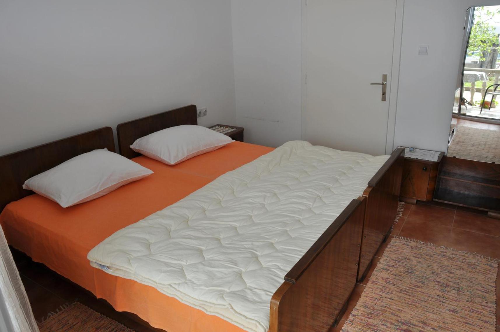 One-Bedroom Apartment with Patio