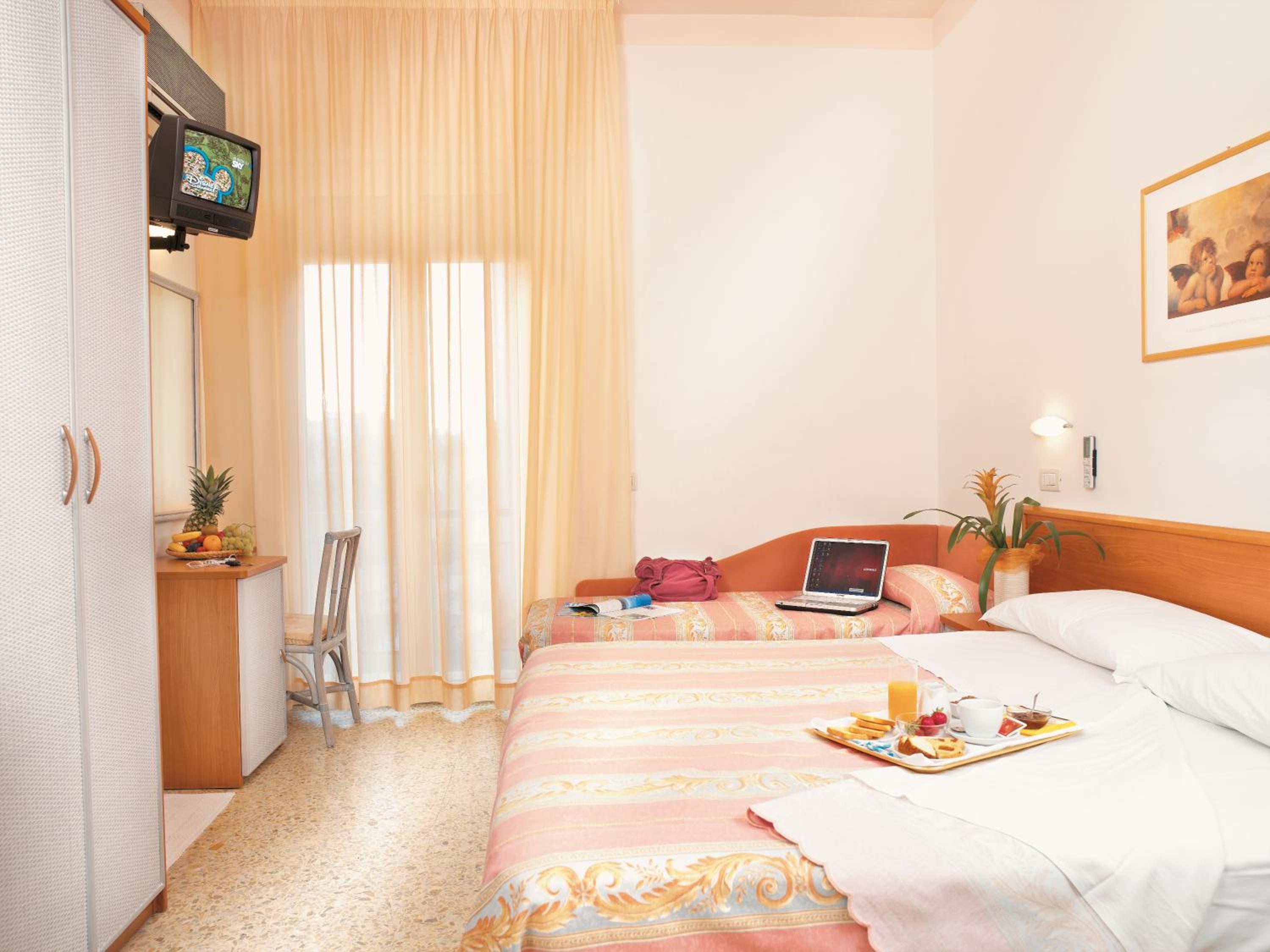 Standard Quadruple Room photo 1