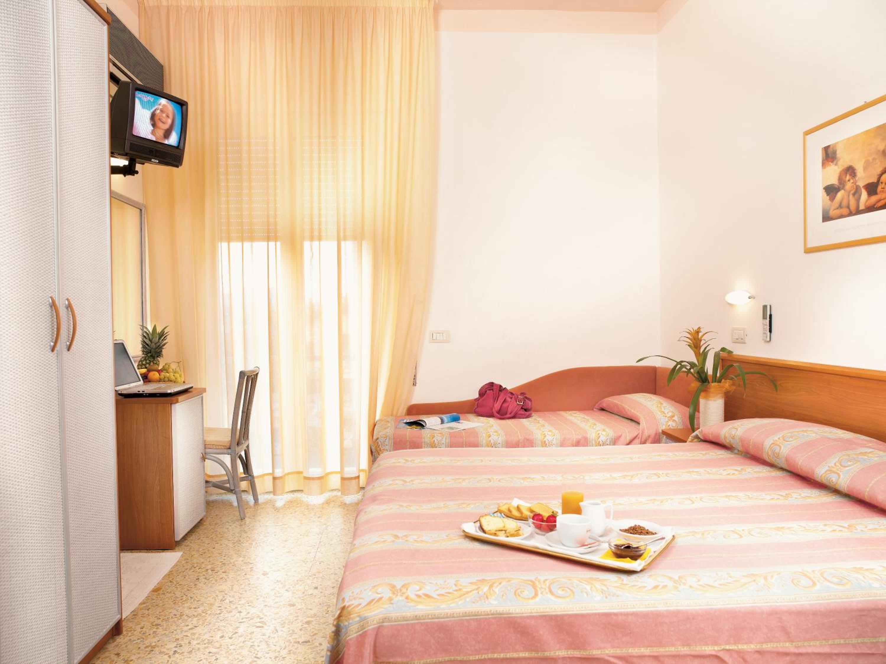 Triple Room with Balcony photo 1