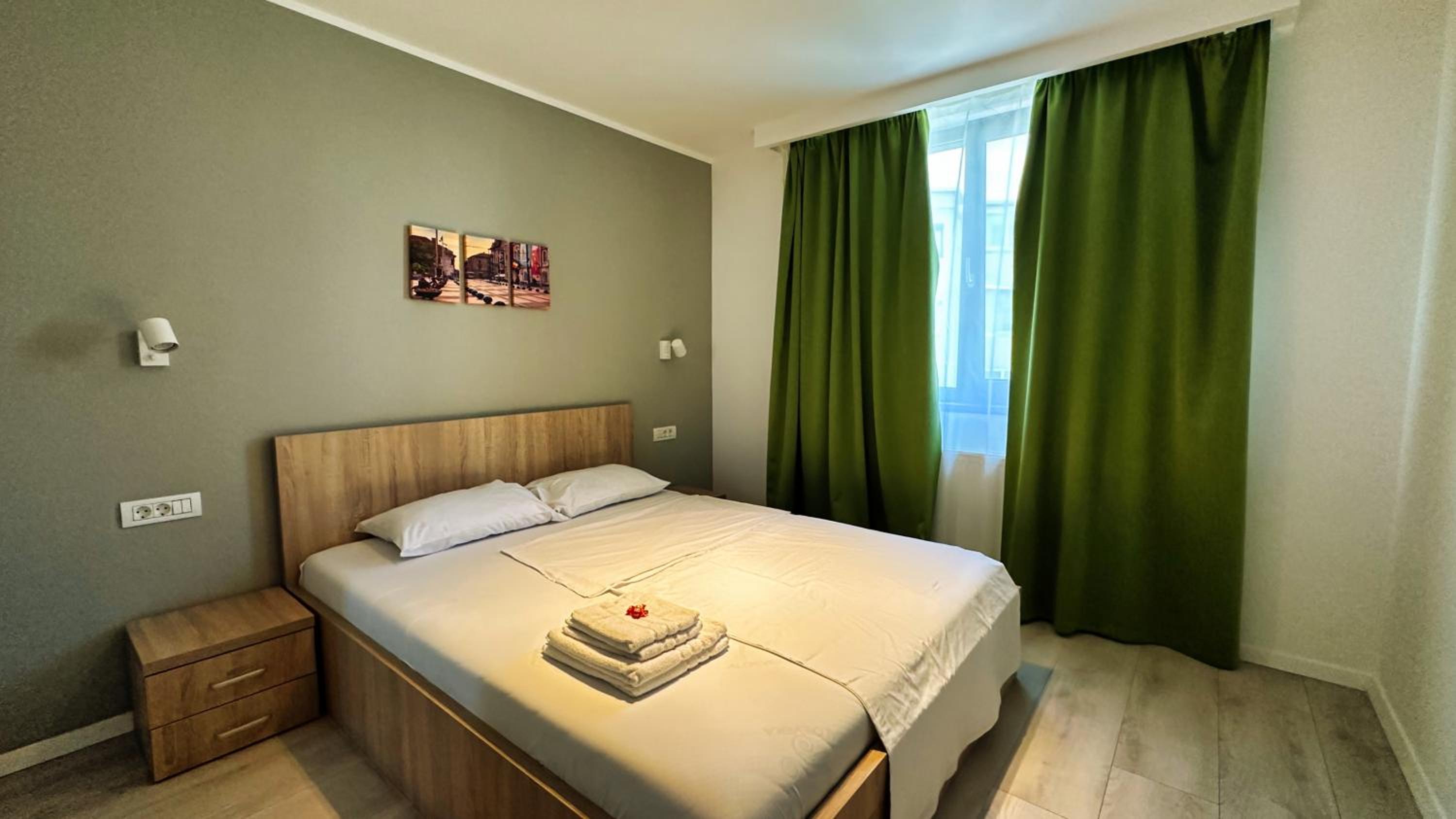 One-Bedroom Apartment with Balcony photo 3