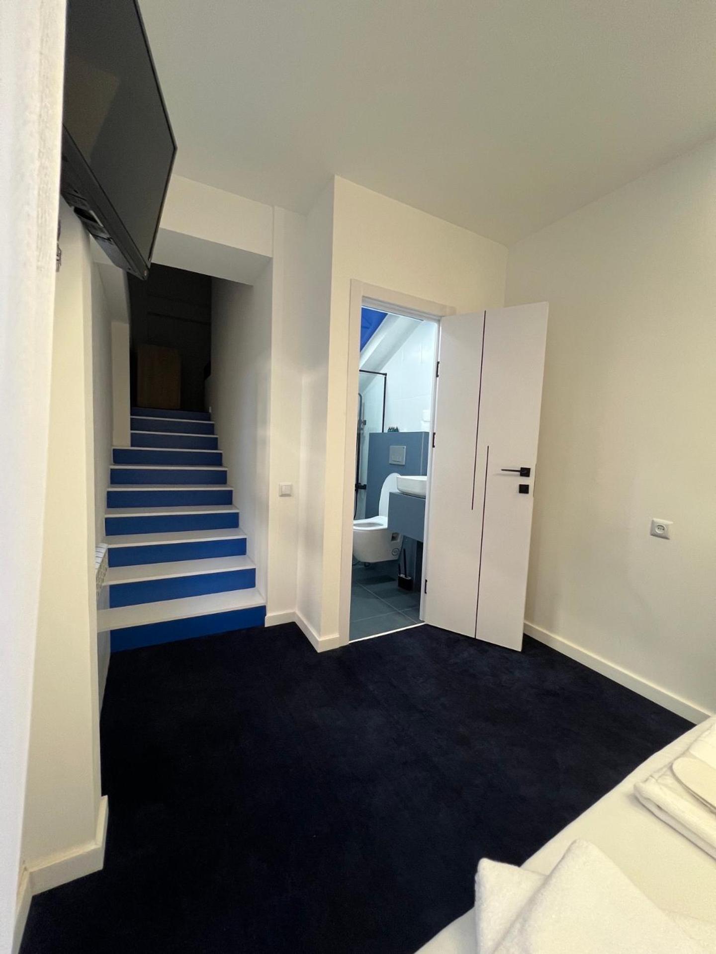 Deluxe Triple Room photo 3