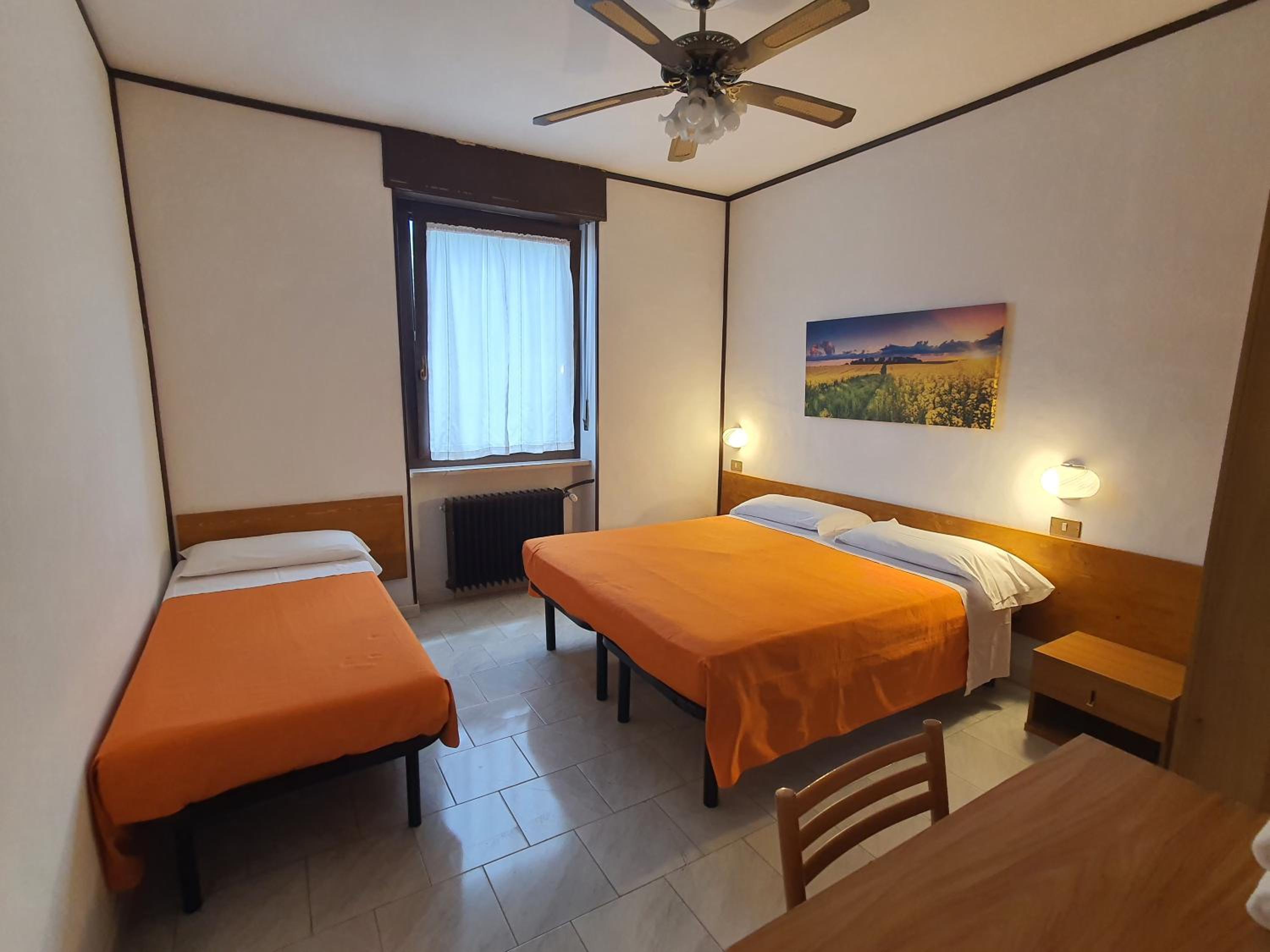 Economy Triple Room