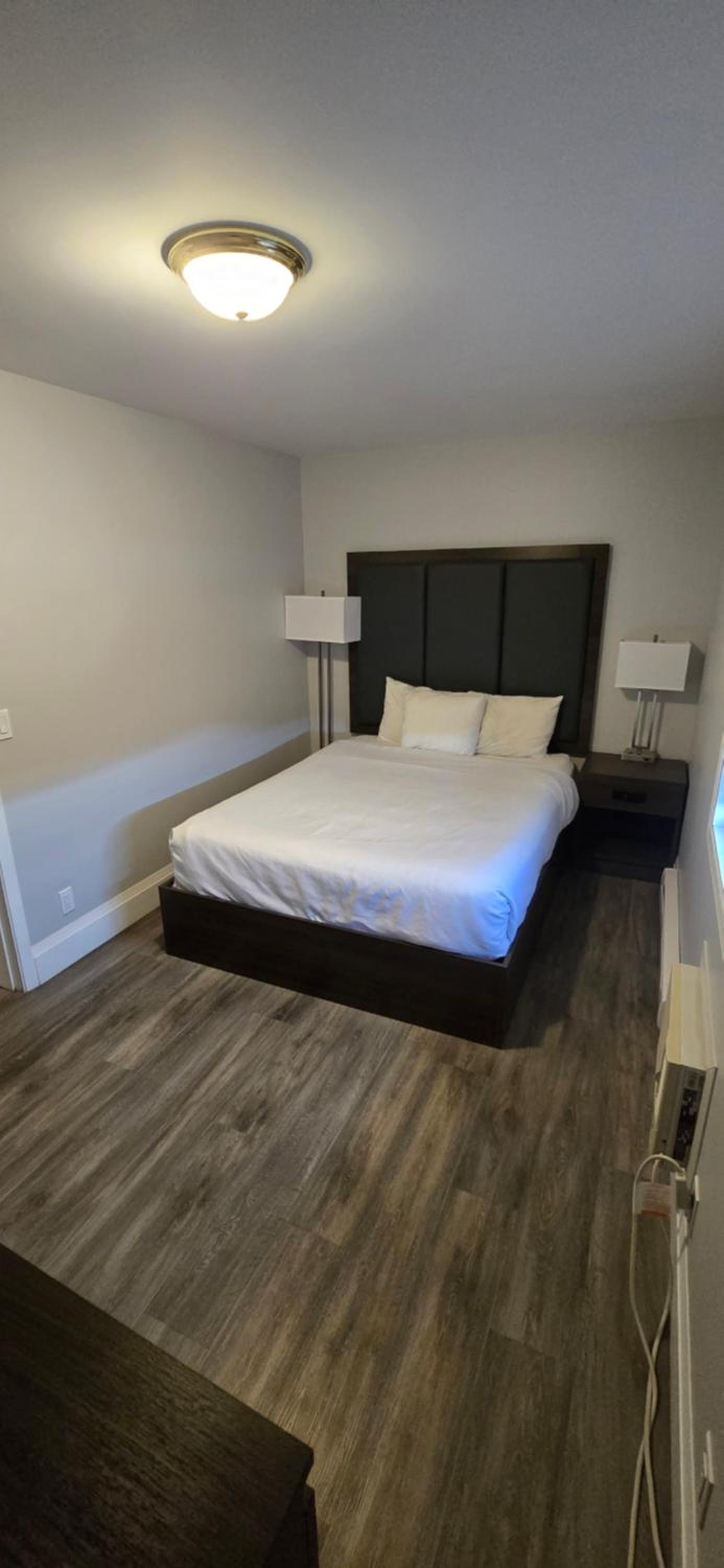 Queen Room with Three Queen Beds - Non-Smoking photo 1