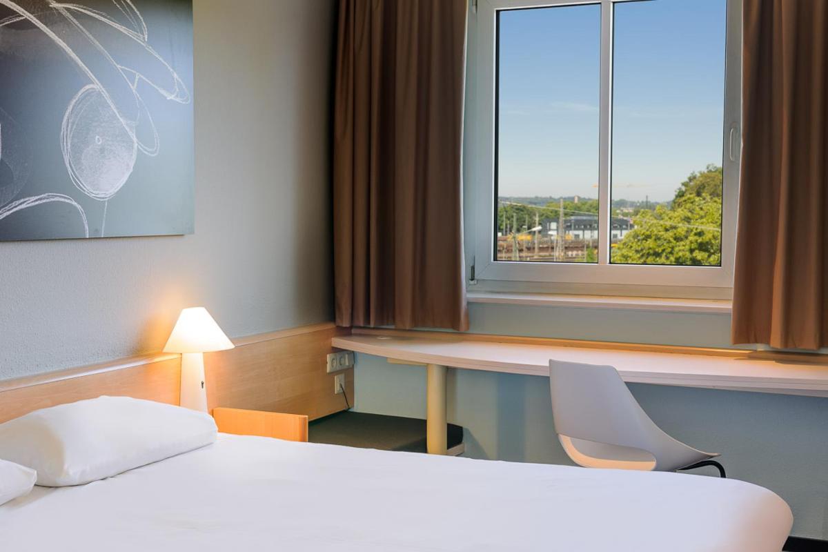 Double Room - Photo 2