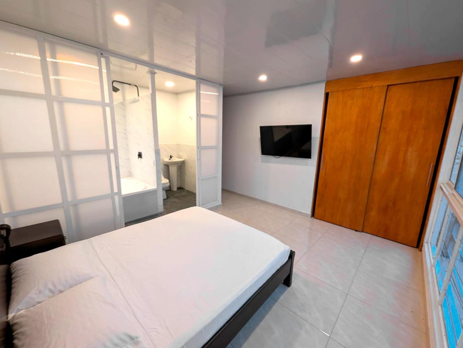 Double Room with Spa Bath photo 2