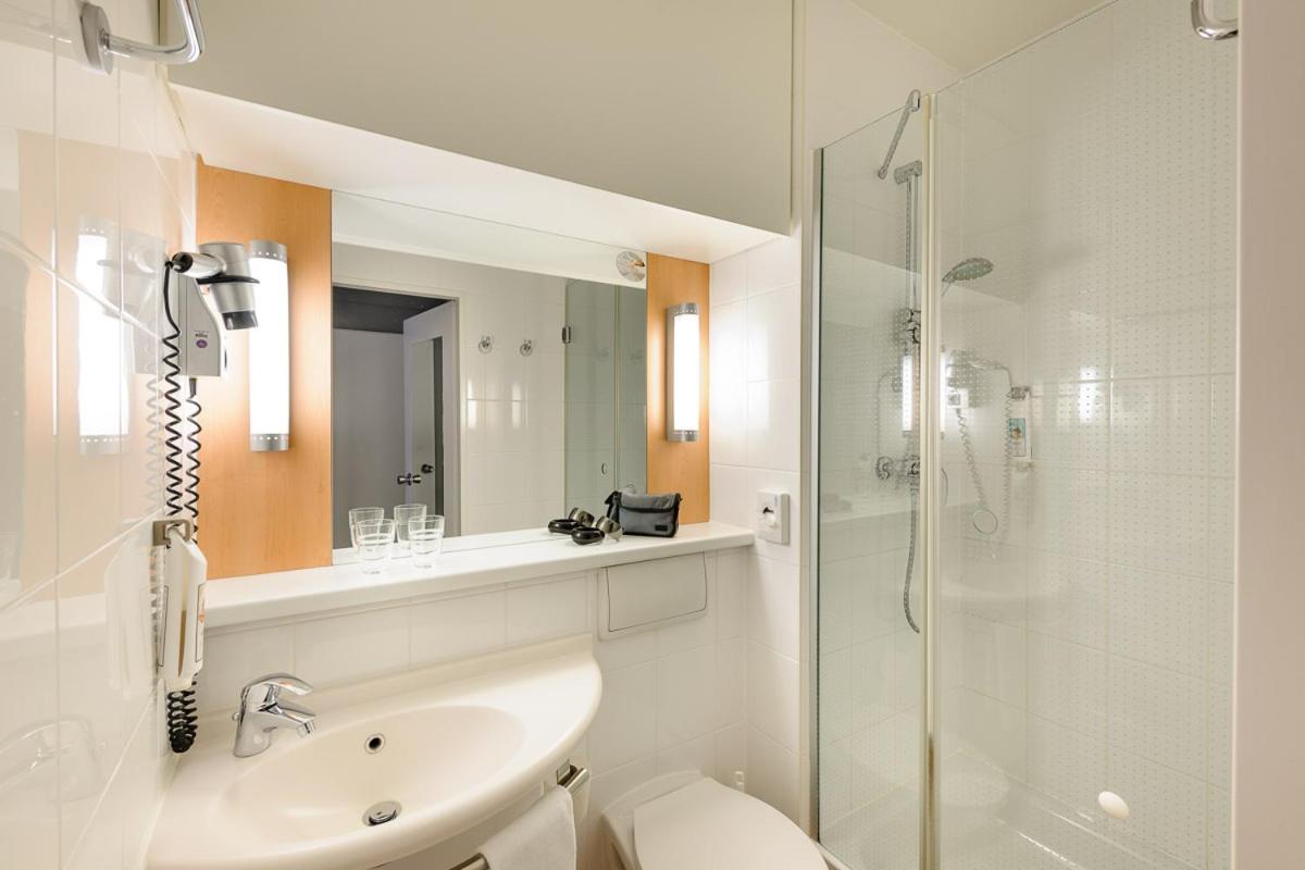 Double Room - Photo 9