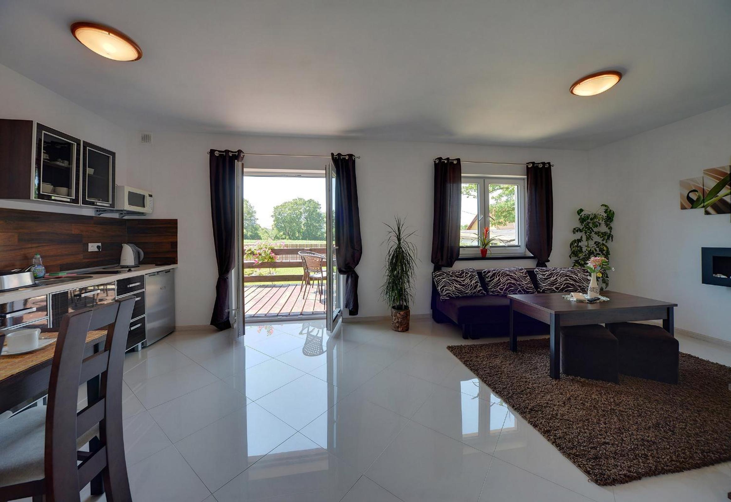 Apartment with Terrace photo 3
