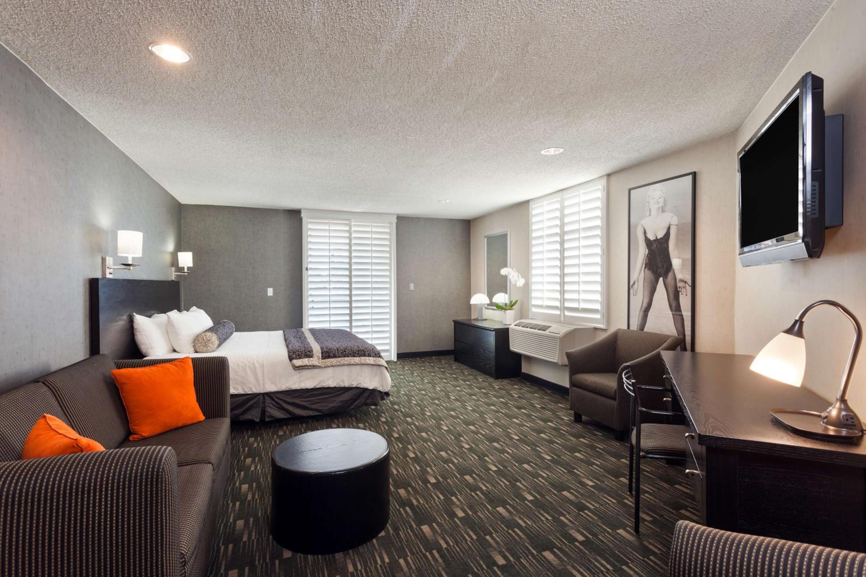 King Room with Mobility/Hearing Impaired Access - Non-Smoking photo 1