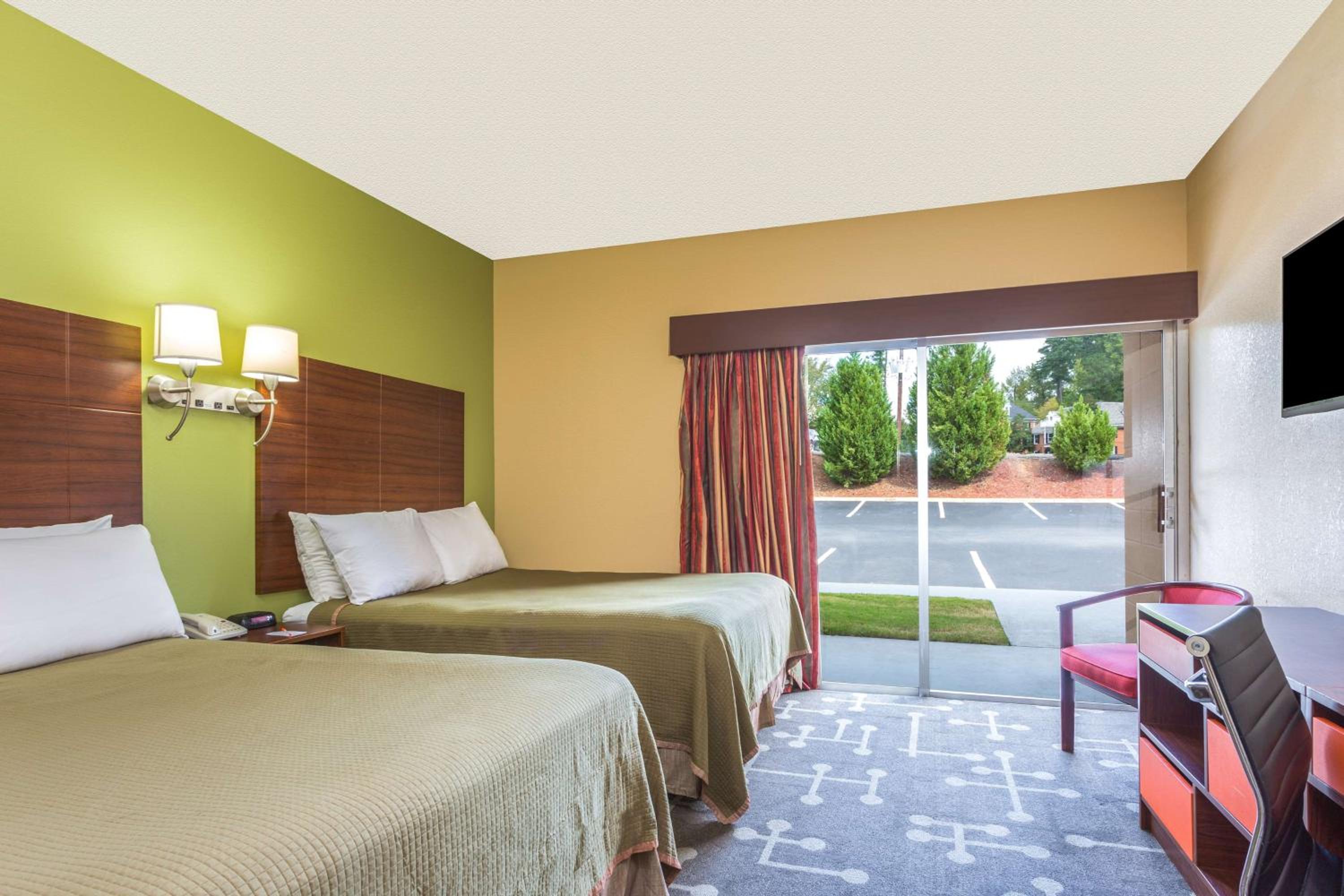 Double Room with Two Double Beds - Second Floor/Smoking - Photo 2