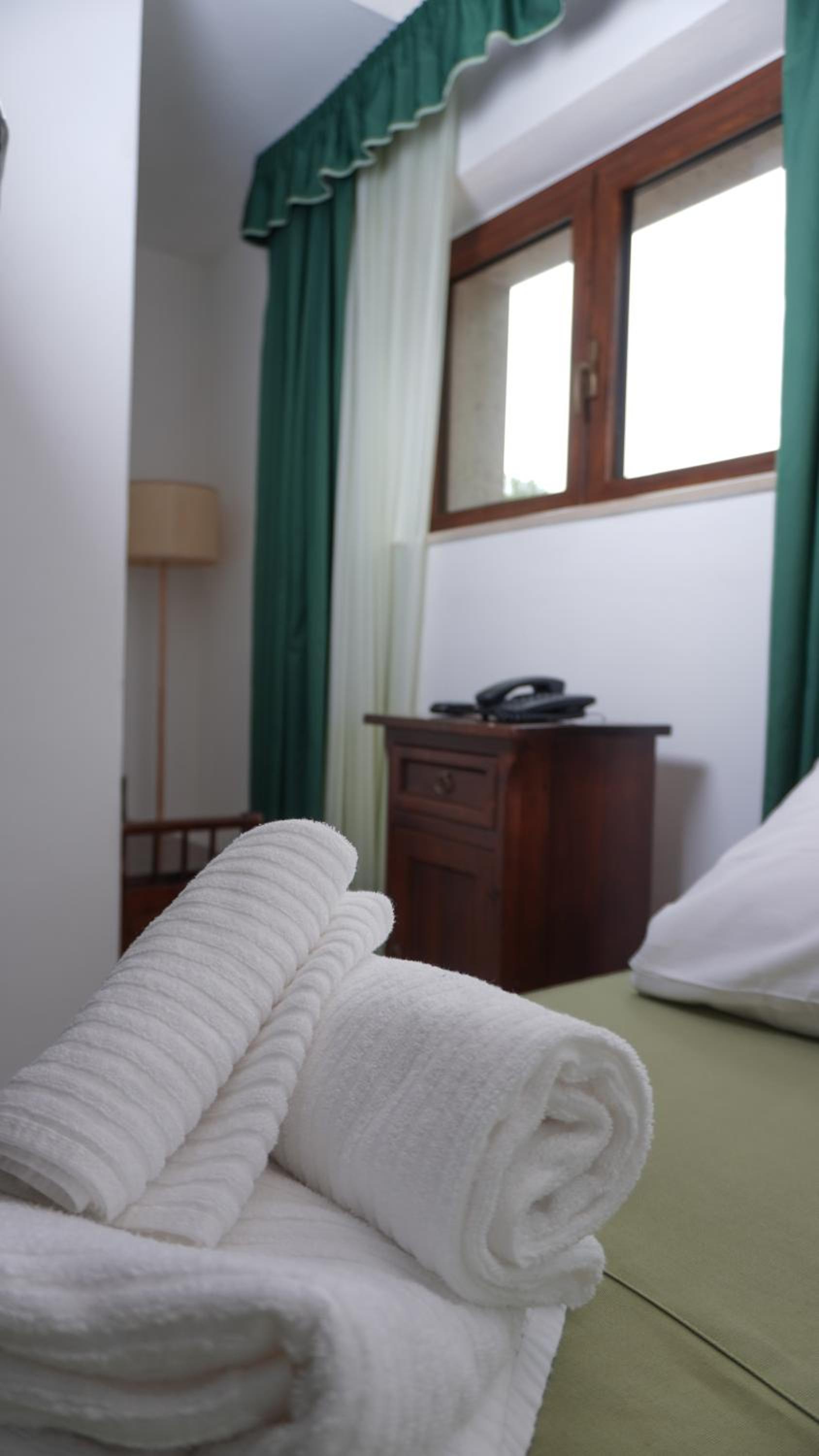 Small Single Room photo 1