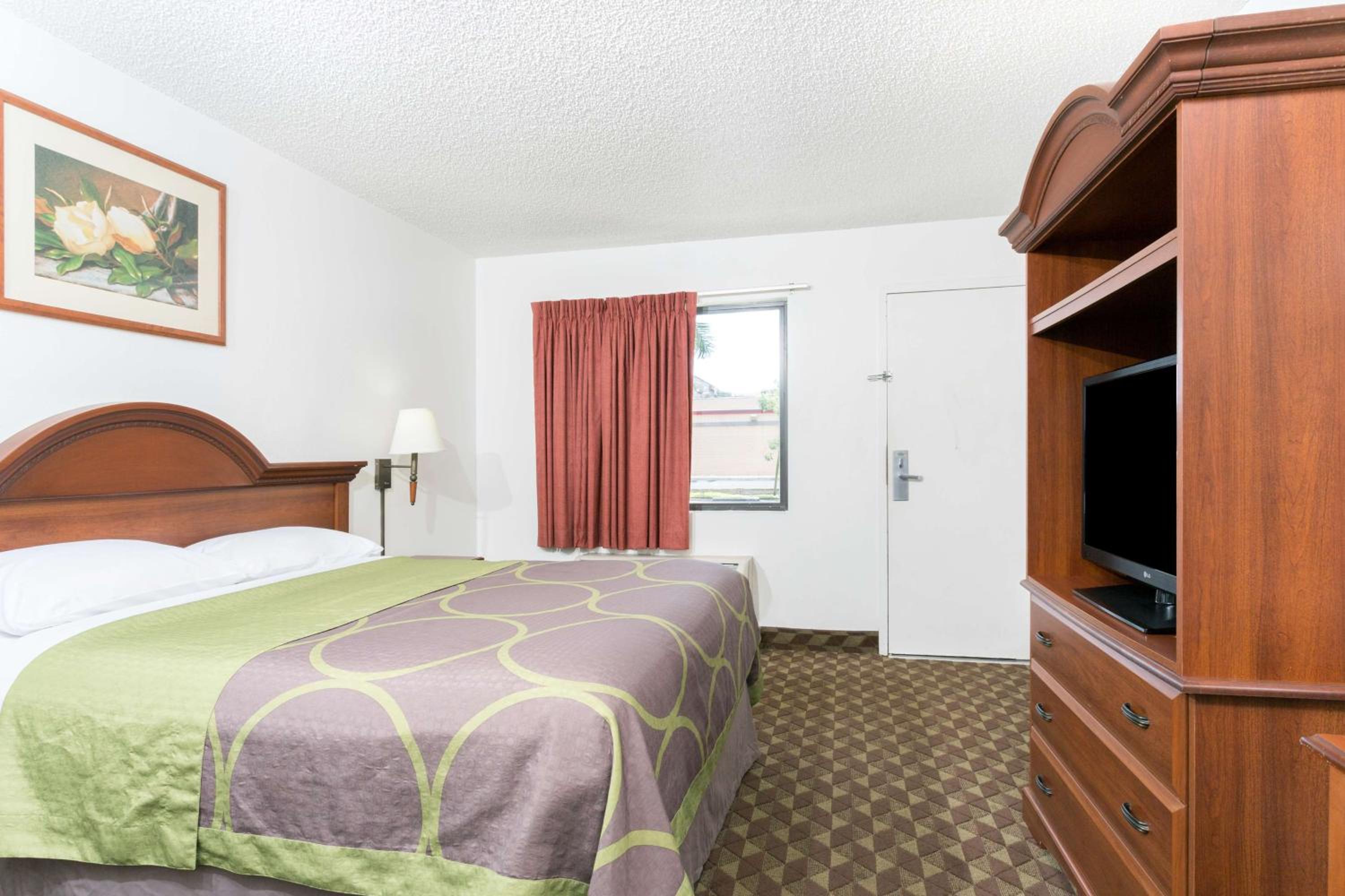 King Room- Non-Smoking - Photo 1