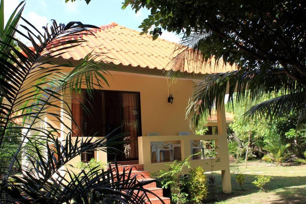 Superior Bungalow with Fan photo 2