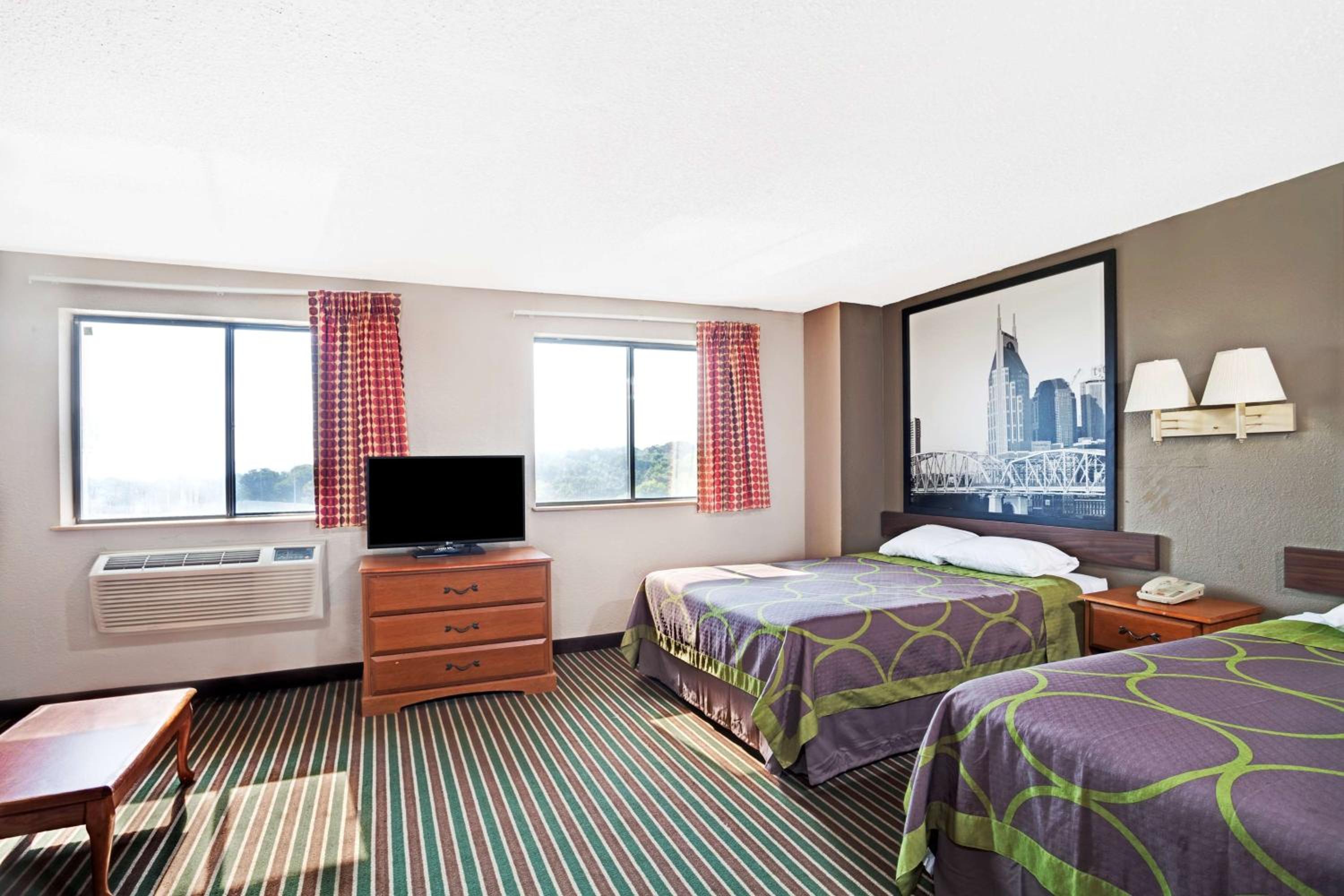 Double Room with Two Double Beds - Non-Smoking - Photo 2