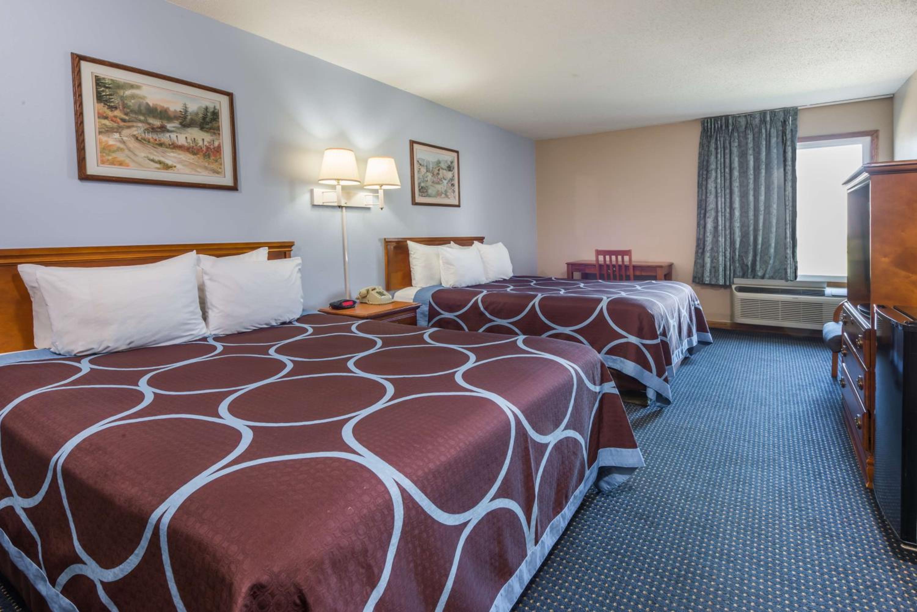 Queen Room with Two Queen Beds - Non-Smoking