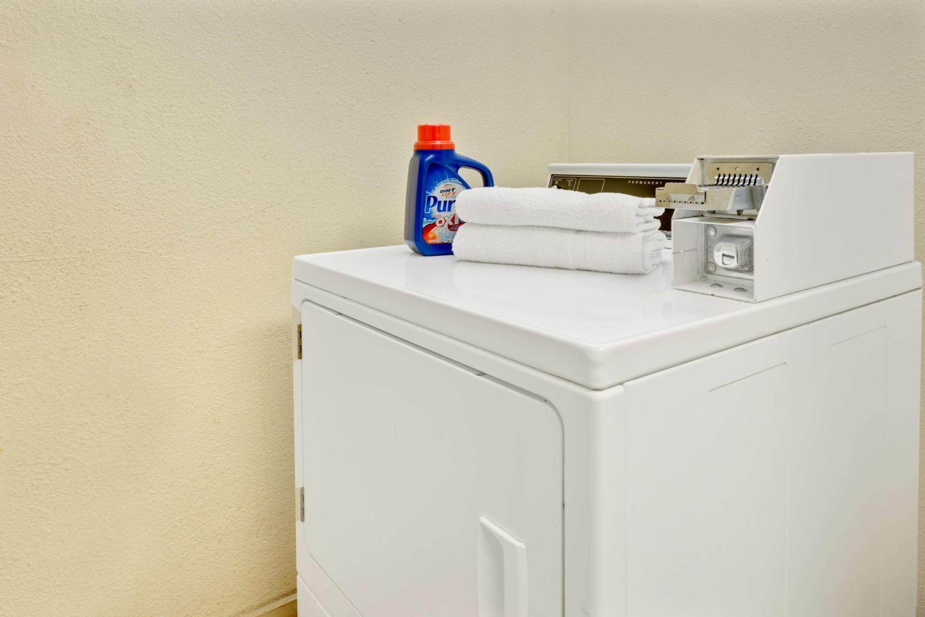 Queen Room - Disability Access/Non-Smoking - Photo 6