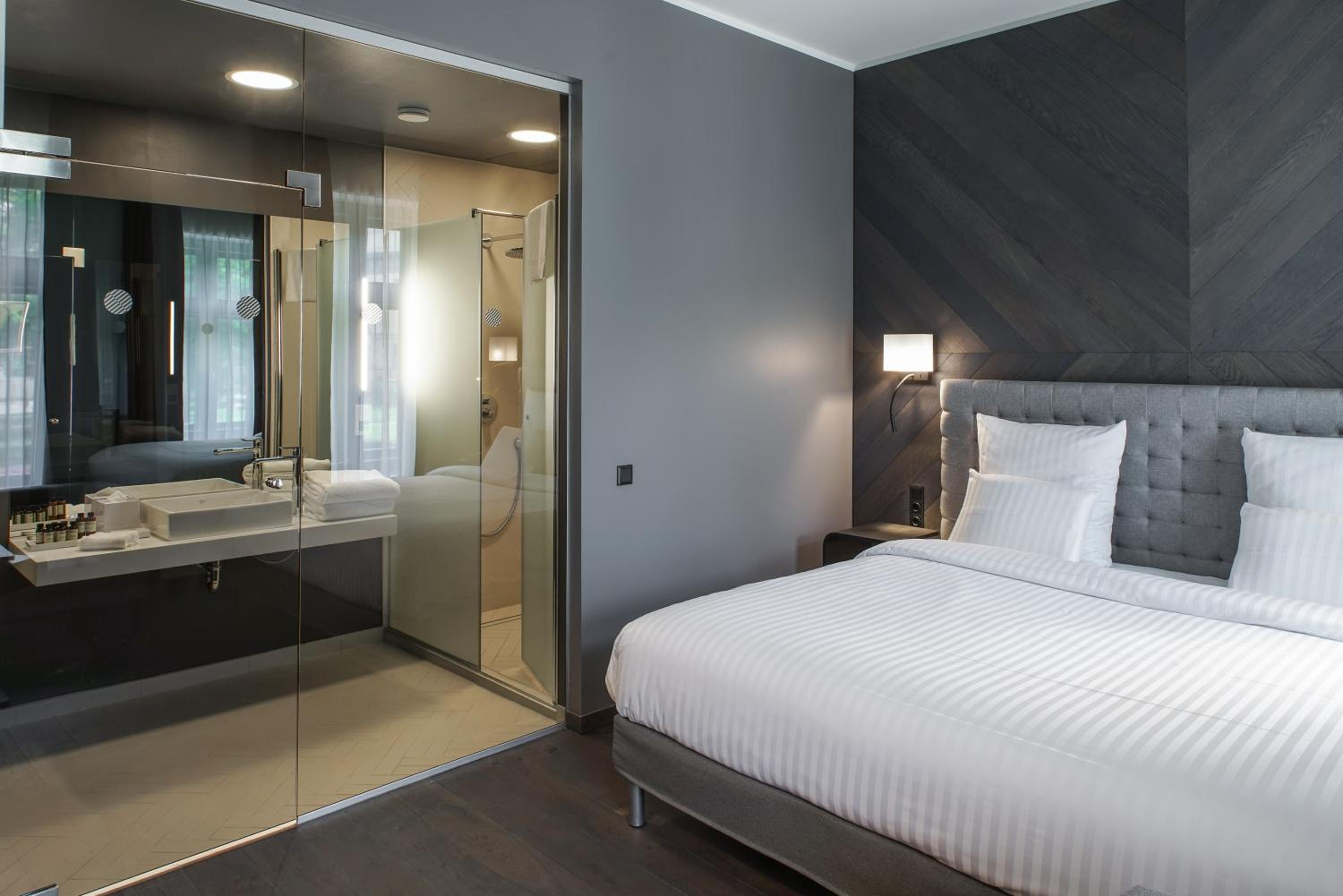 Deluxe Room - Photo 4