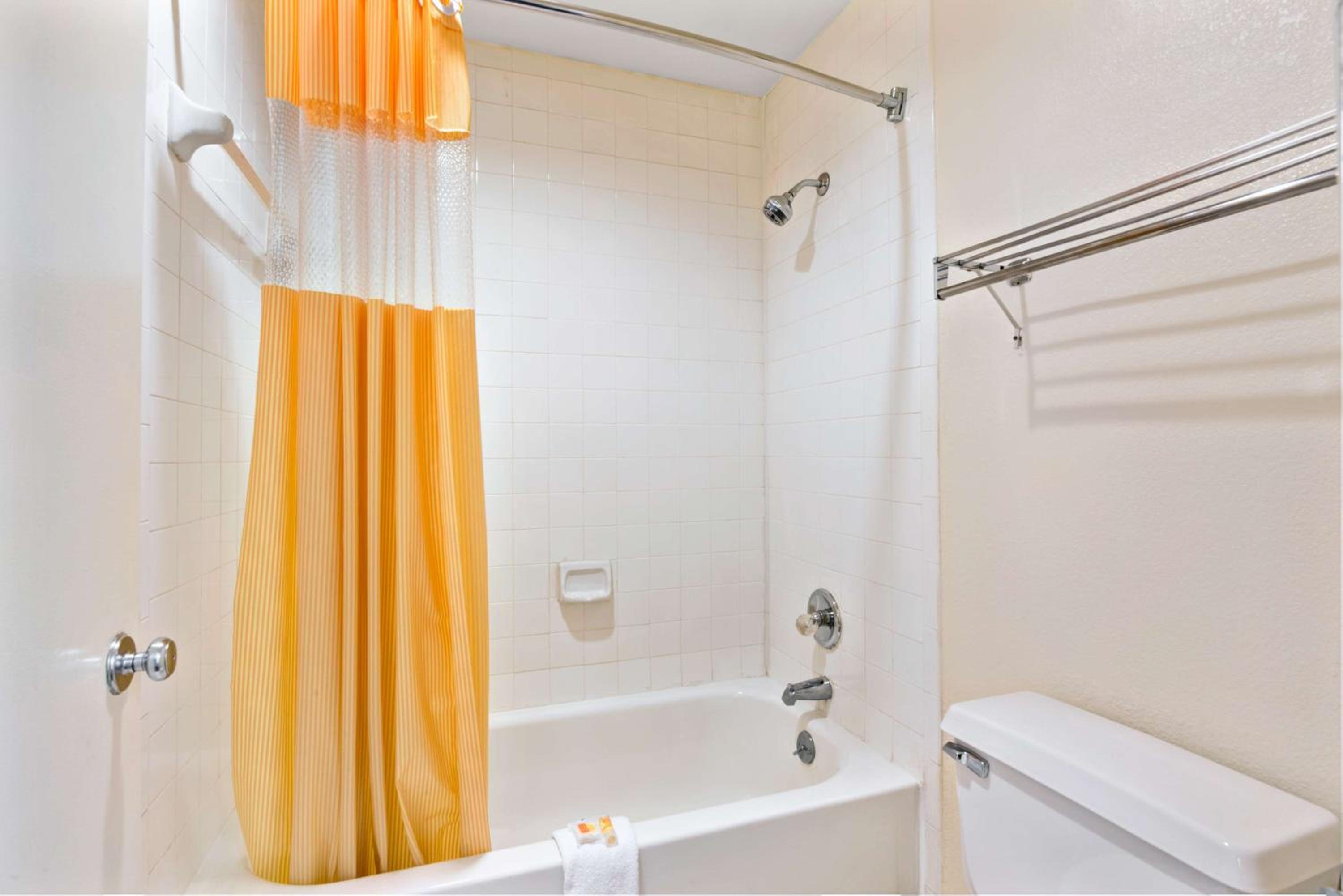 Days Inn by Wyndham Charlotte Northlake, Φωτογραφία 2
