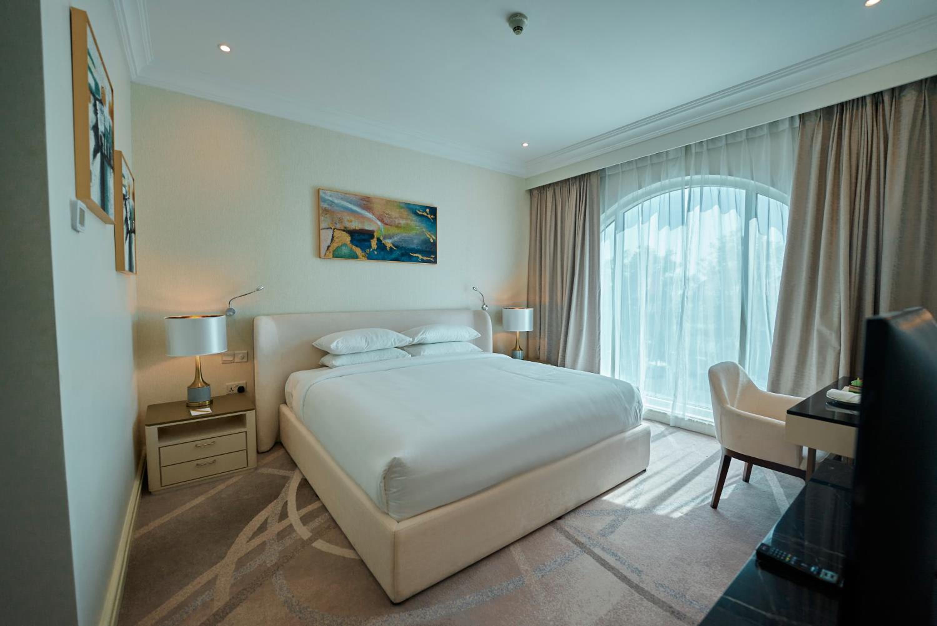 Deluxe Treasure King Room - Photo 2