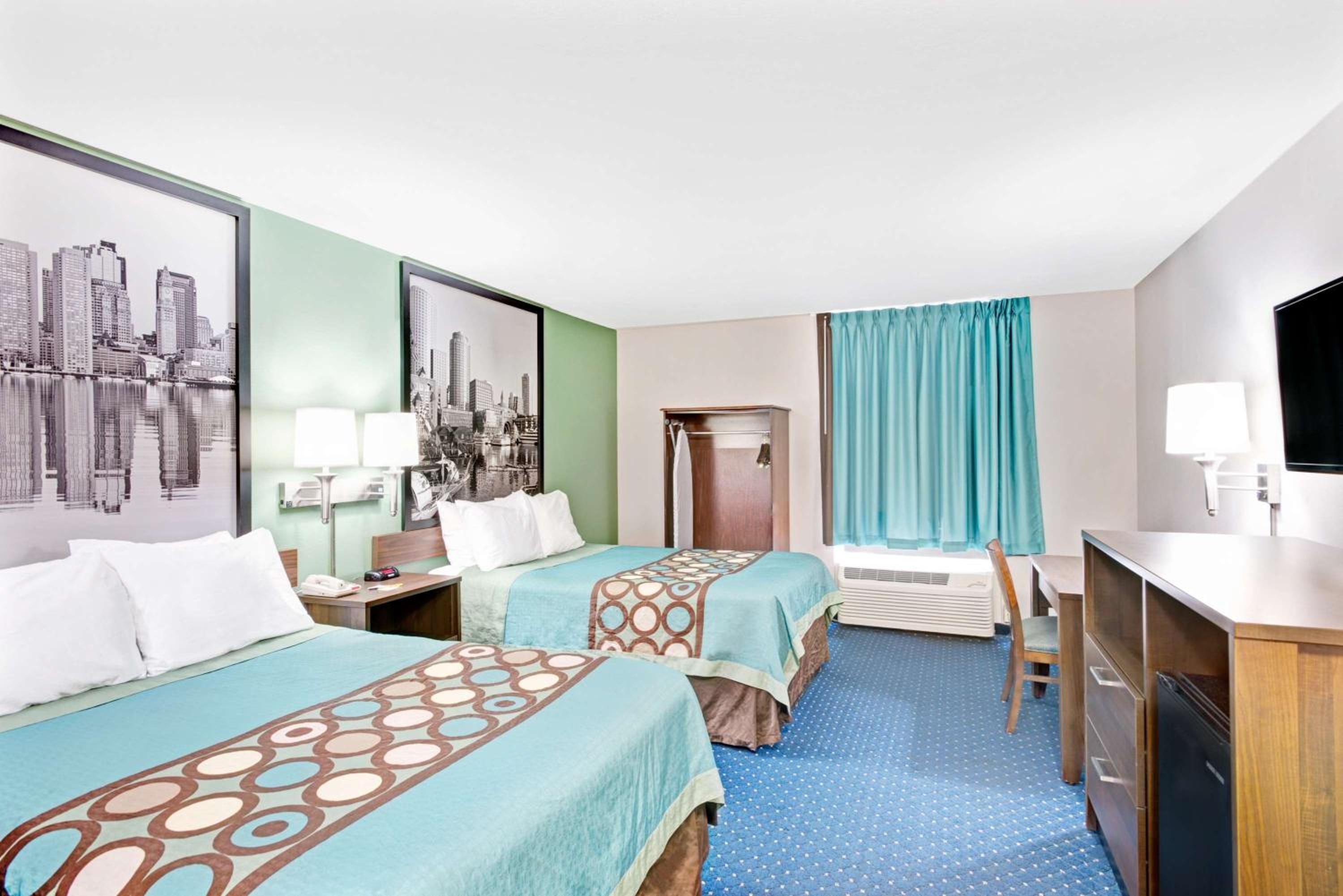 Double Room with Two Double Beds - Smoking - Photo 5