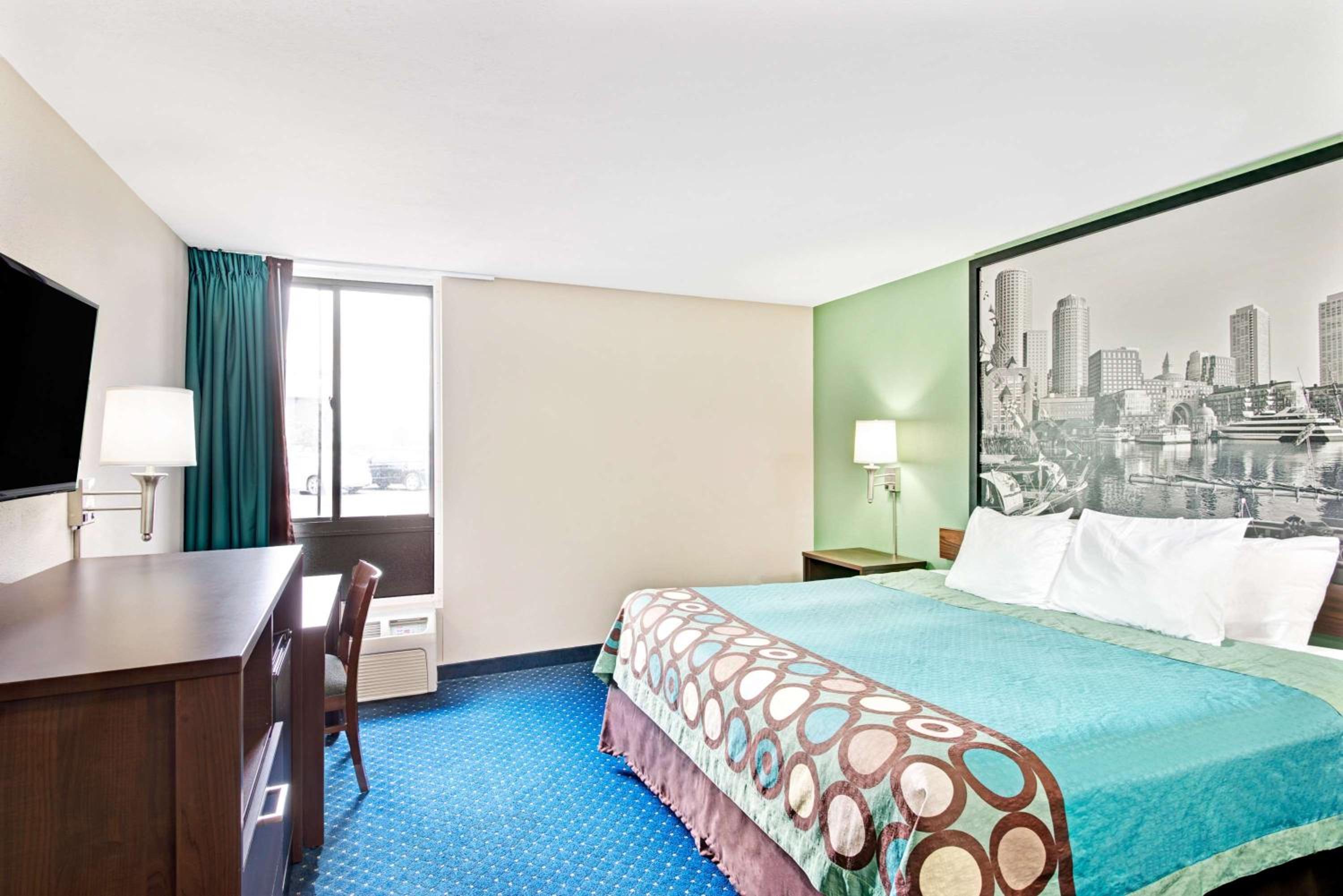 King Studio Suite - Non-Smoking - Photo 5