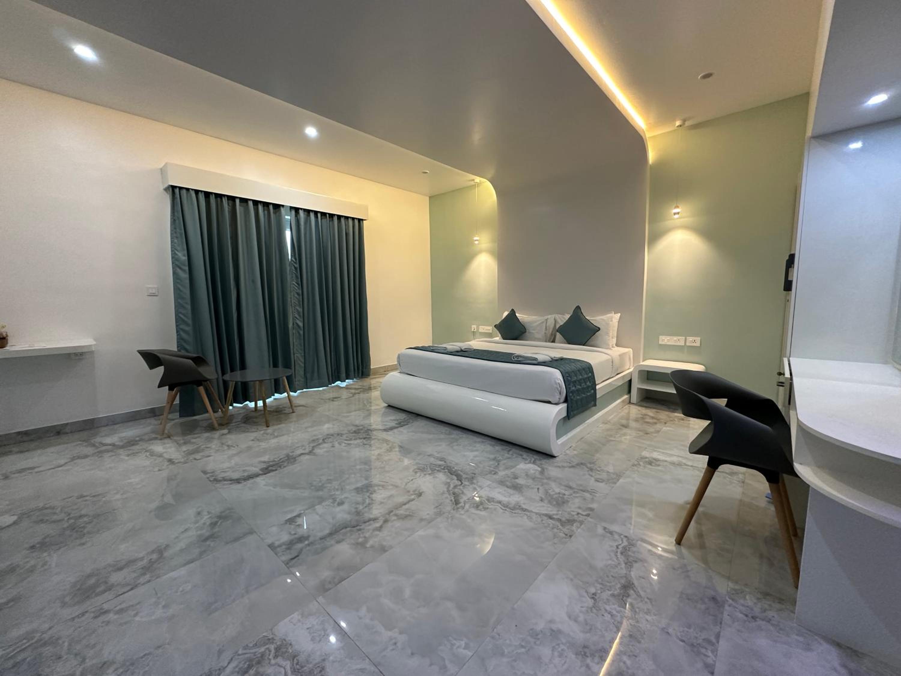 Deluxe Suite photo 3